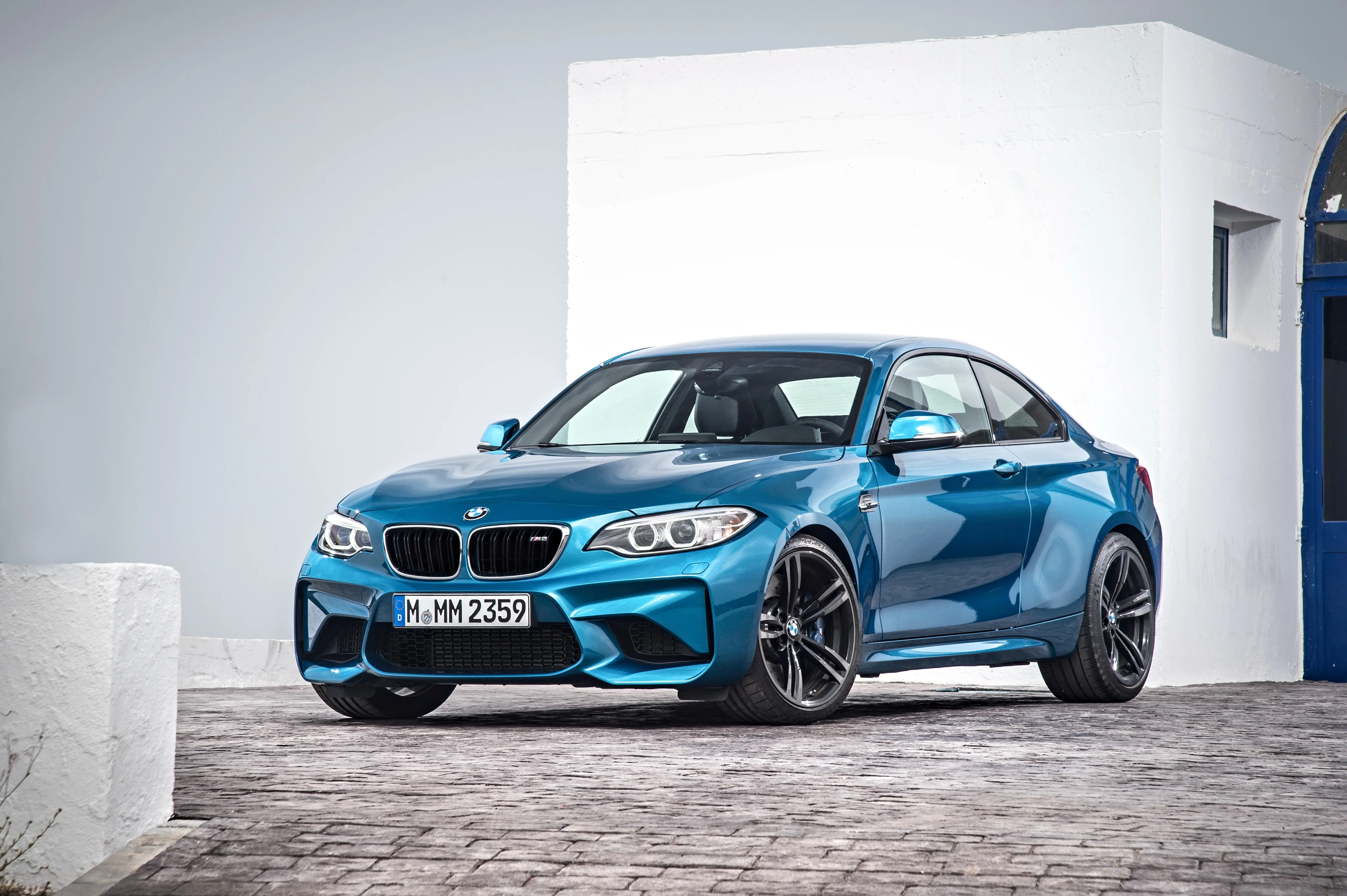 BMW-M2-F87-5529_25-1.jpeg