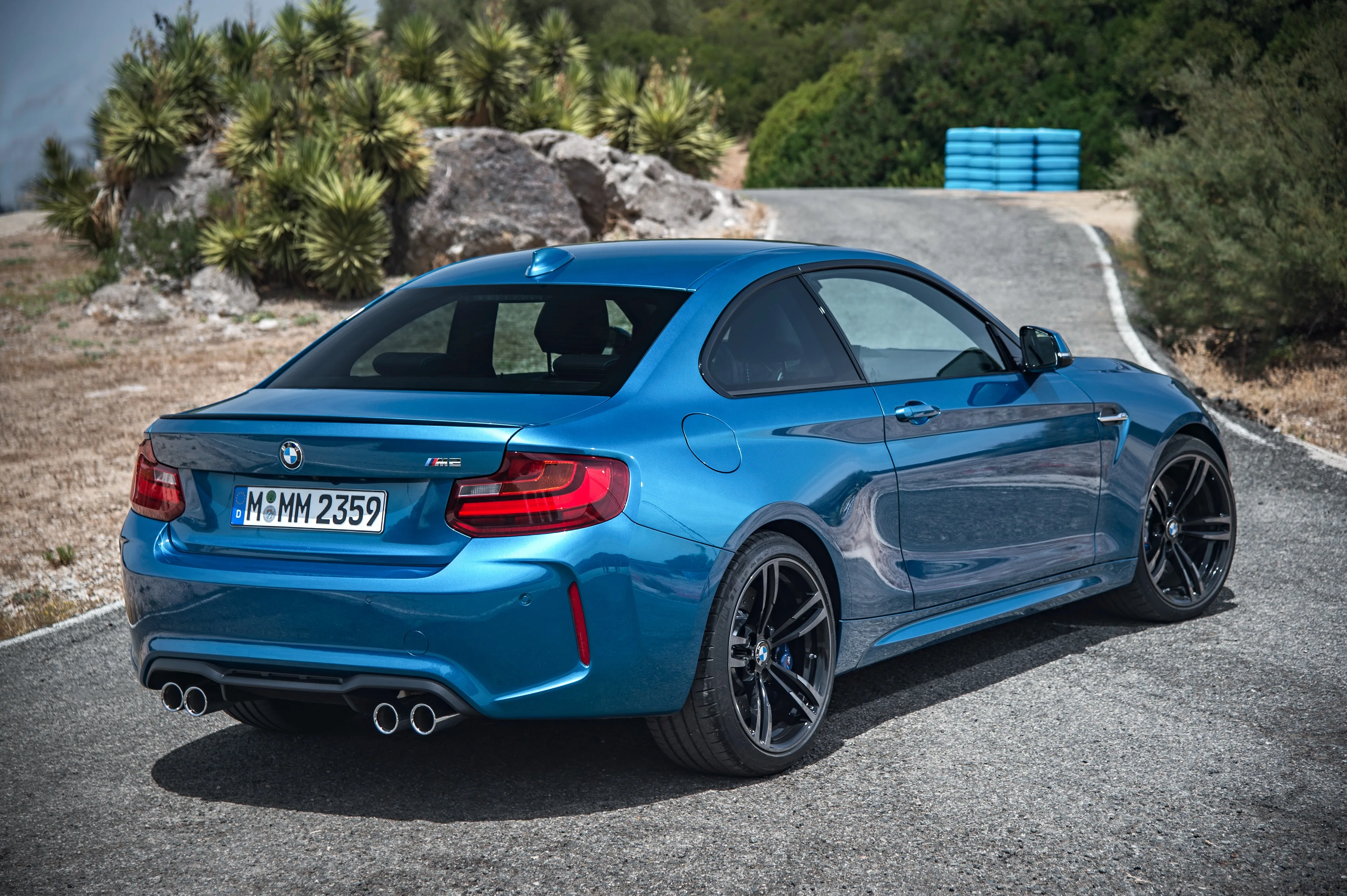 BMW-M2-F87-5529_28-1.jpeg