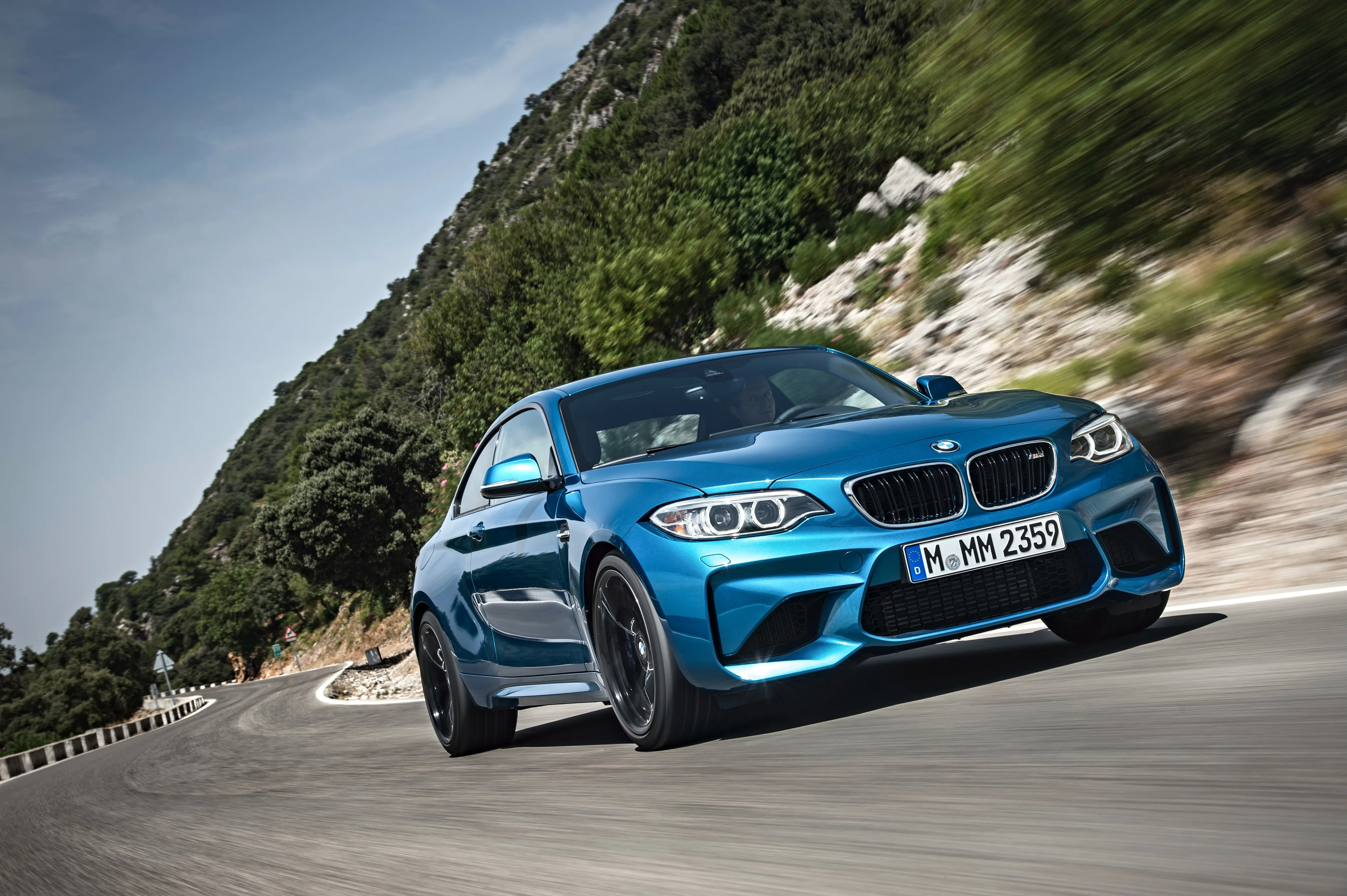 BMW-M2-F87-5529_9-1.jpeg