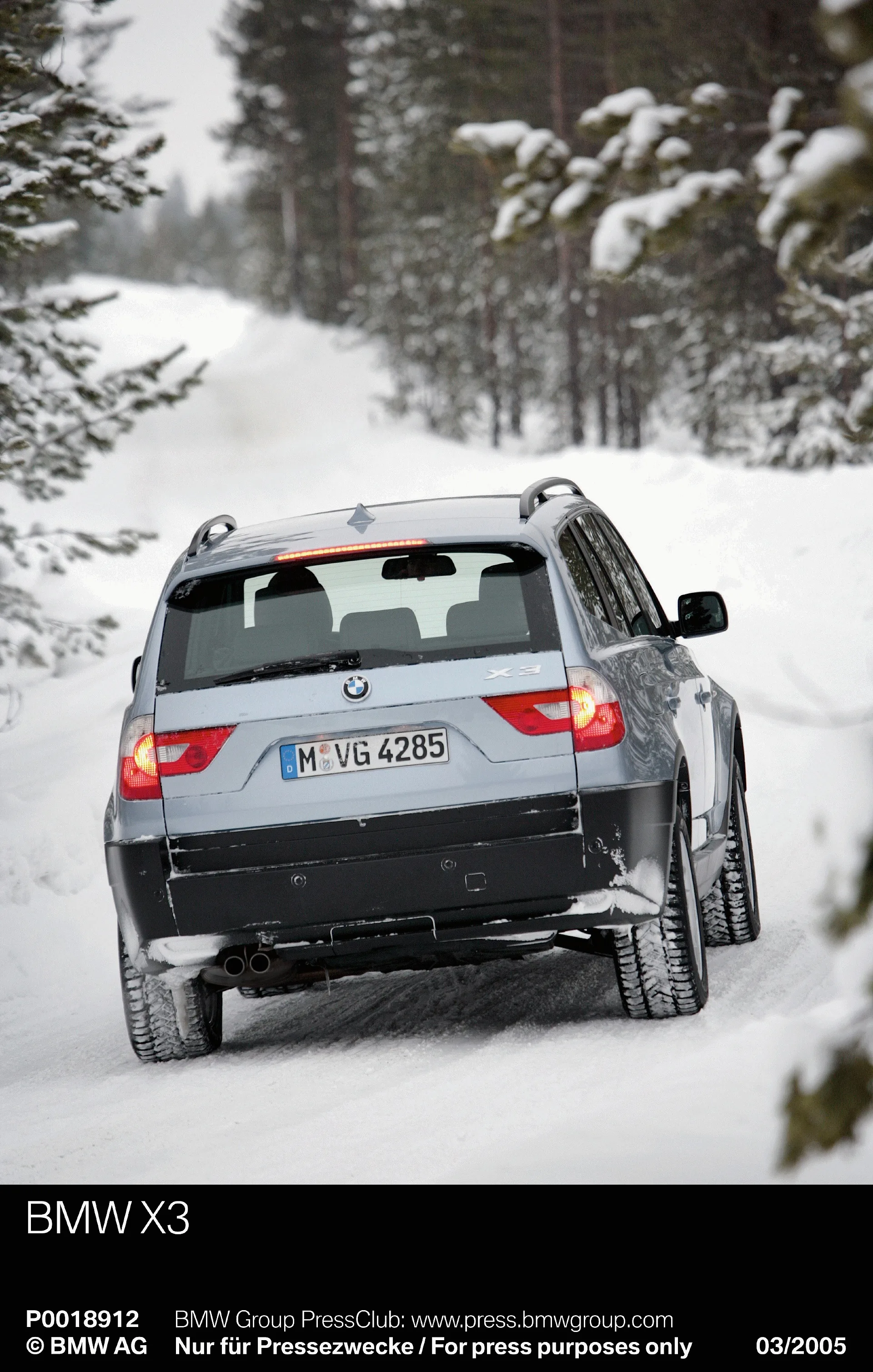 BMW-X3-E83-56_88.jpg