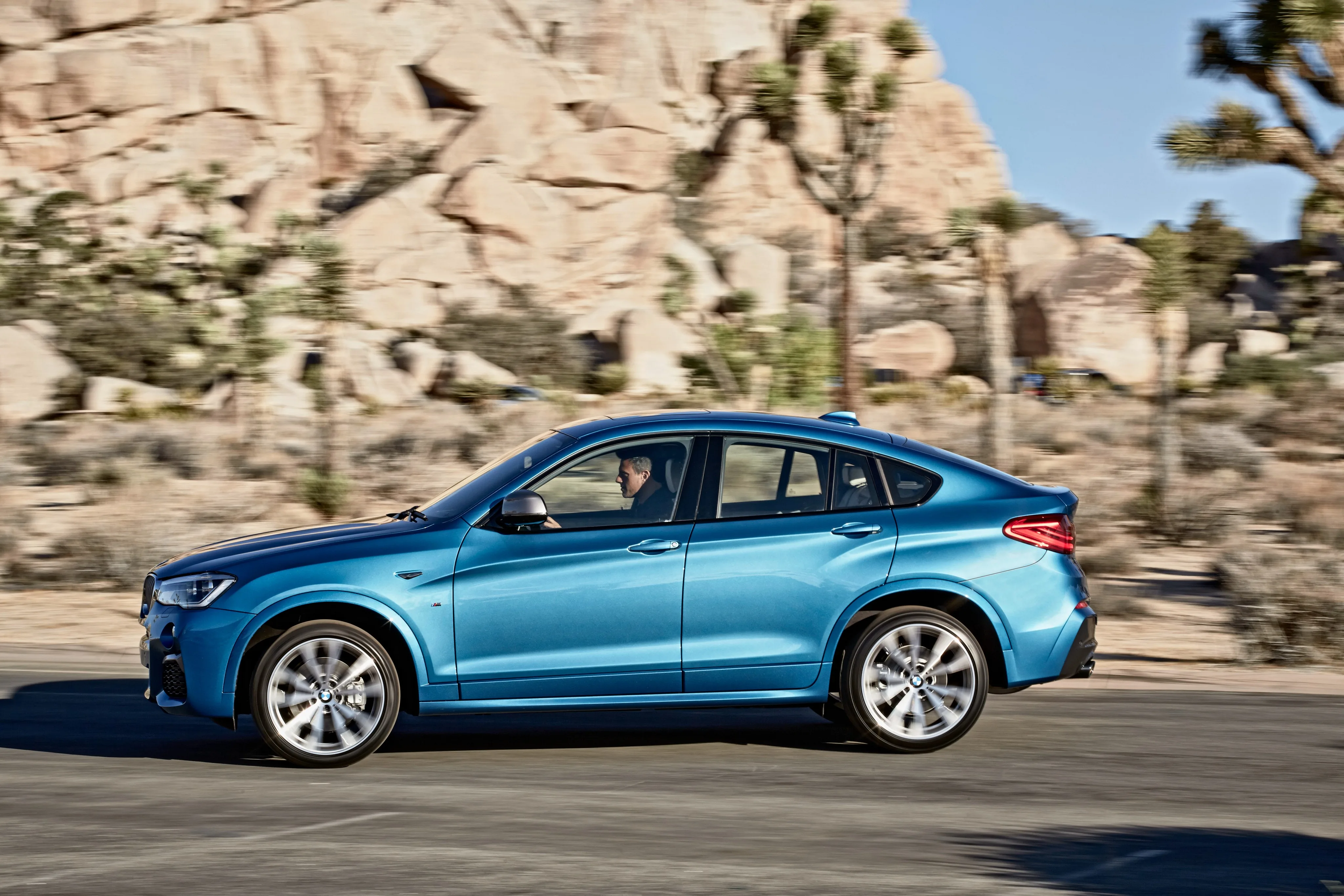 BMW-X4-5114_68.jpeg