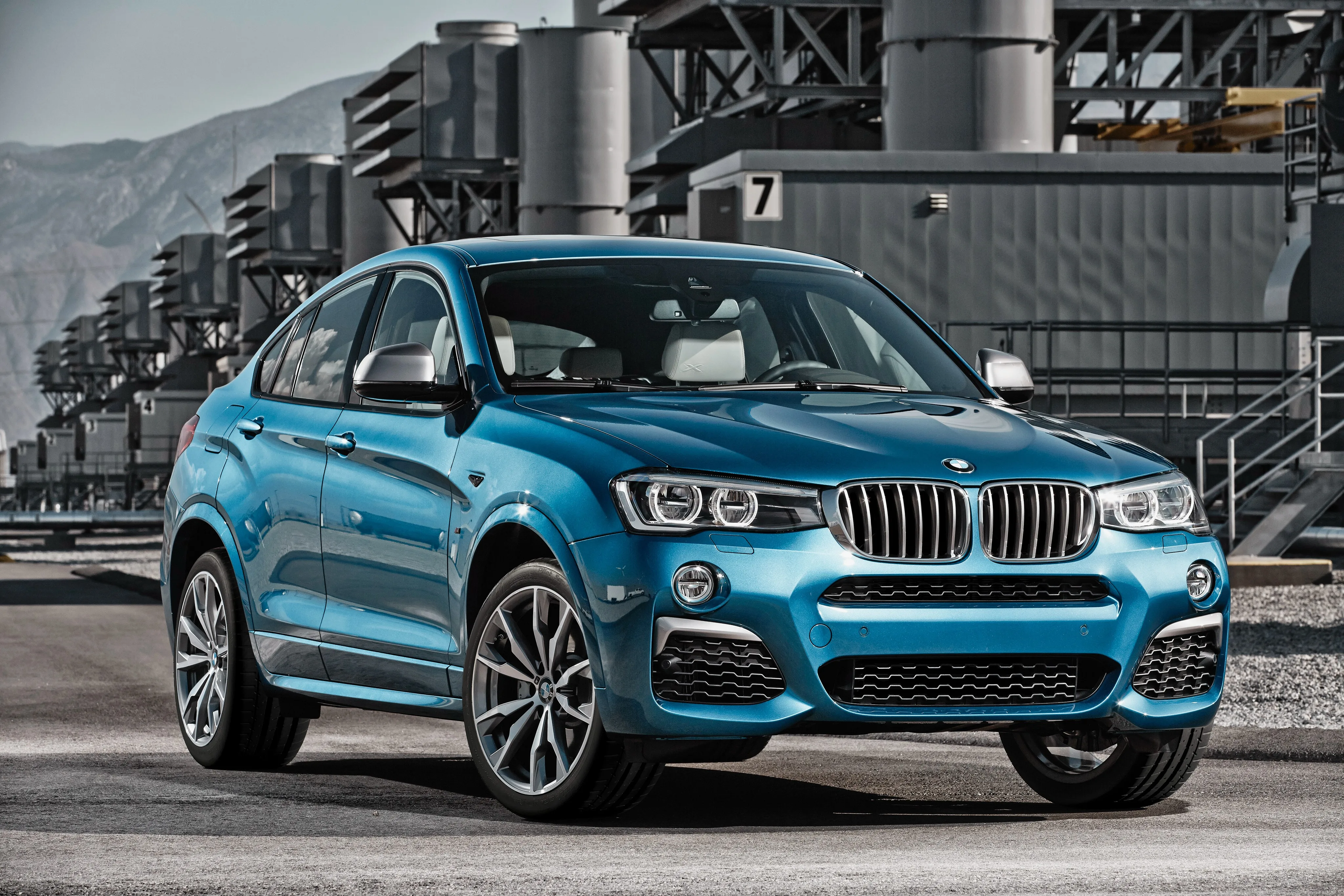 BMW-X4-5114_75.jpeg