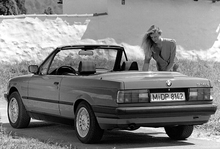 1986 BMW 3 Series Convertible (E30)