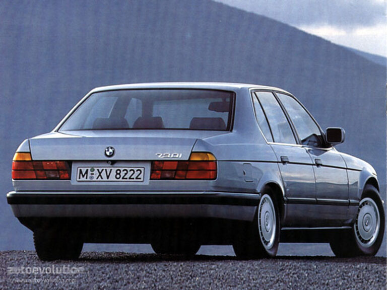 BMW 7 Series (E32) 1986-1994
