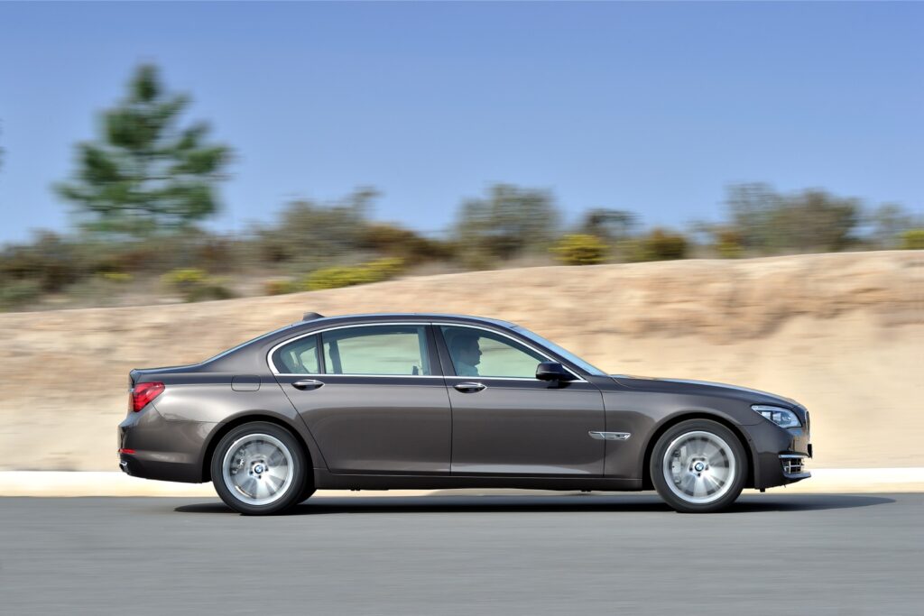 BMW 7 Series (F01/02) Facelift 2012-2016