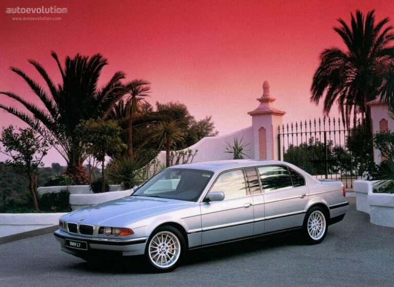 BMW L7 (E38) 1997-2001