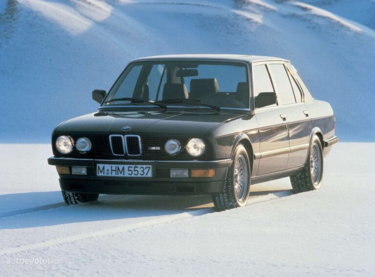 1985 BMW M5