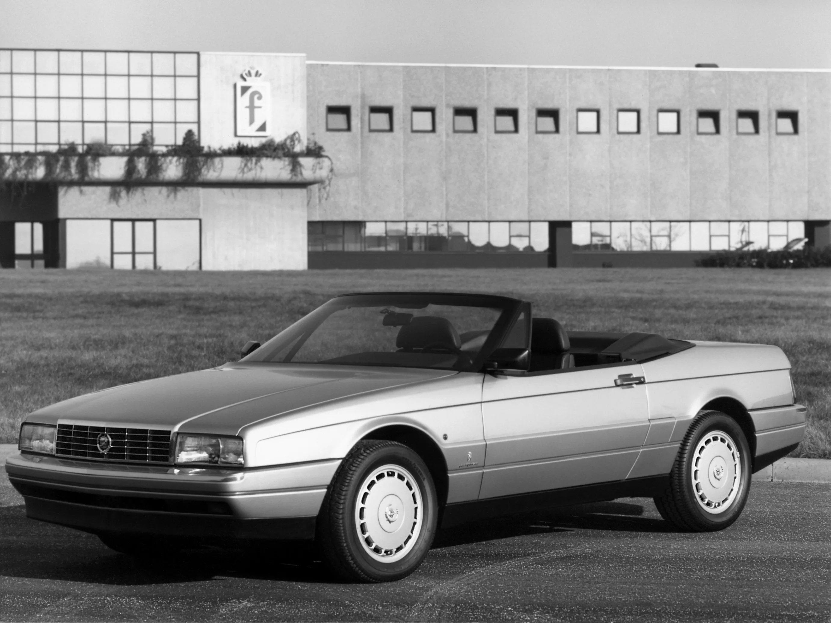 CADILLAC-Allante-1040_31.jpeg