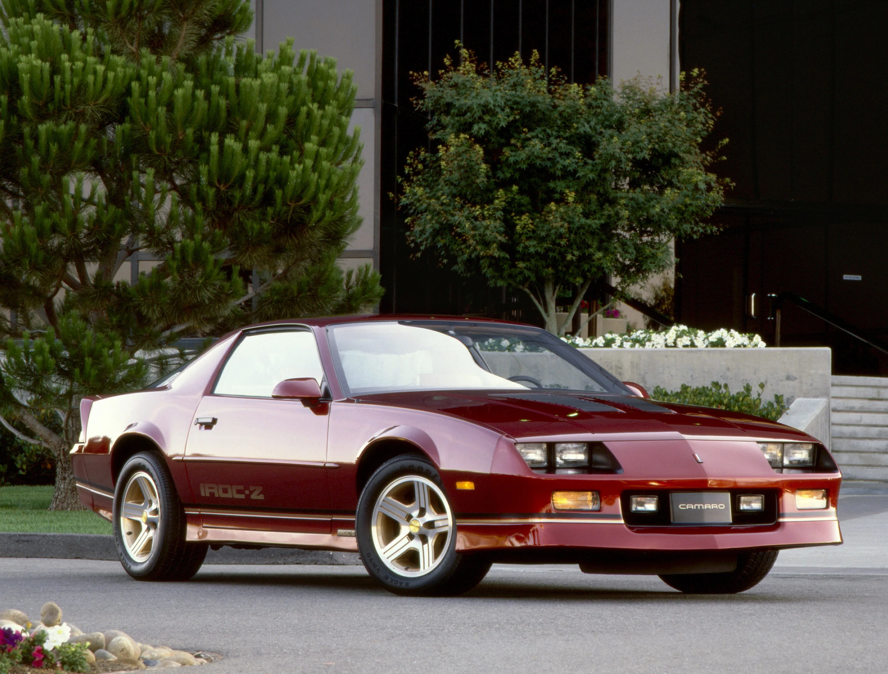 CHEVROLET-Camaro-IROC-Z28-1862_12.jpeg