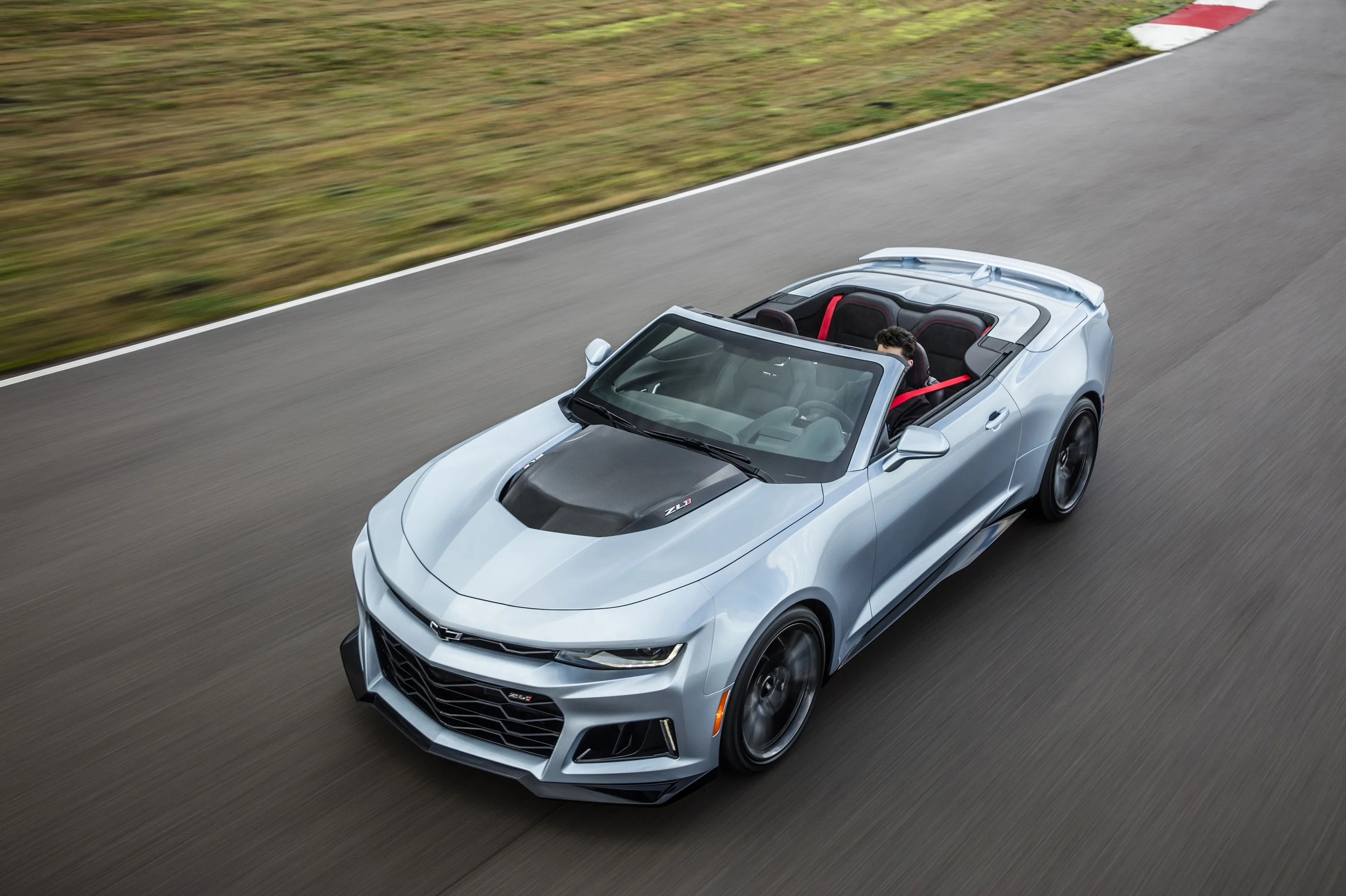 CHEVROLET-Camaro-ZL1-Convertible-5609_3.jpeg