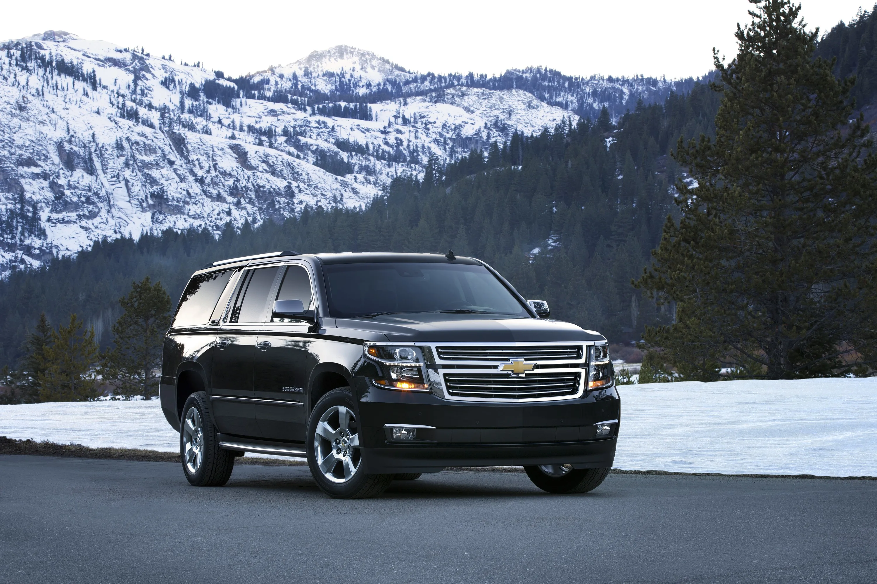CHEVROLET-Suburban-5004_13.jpg