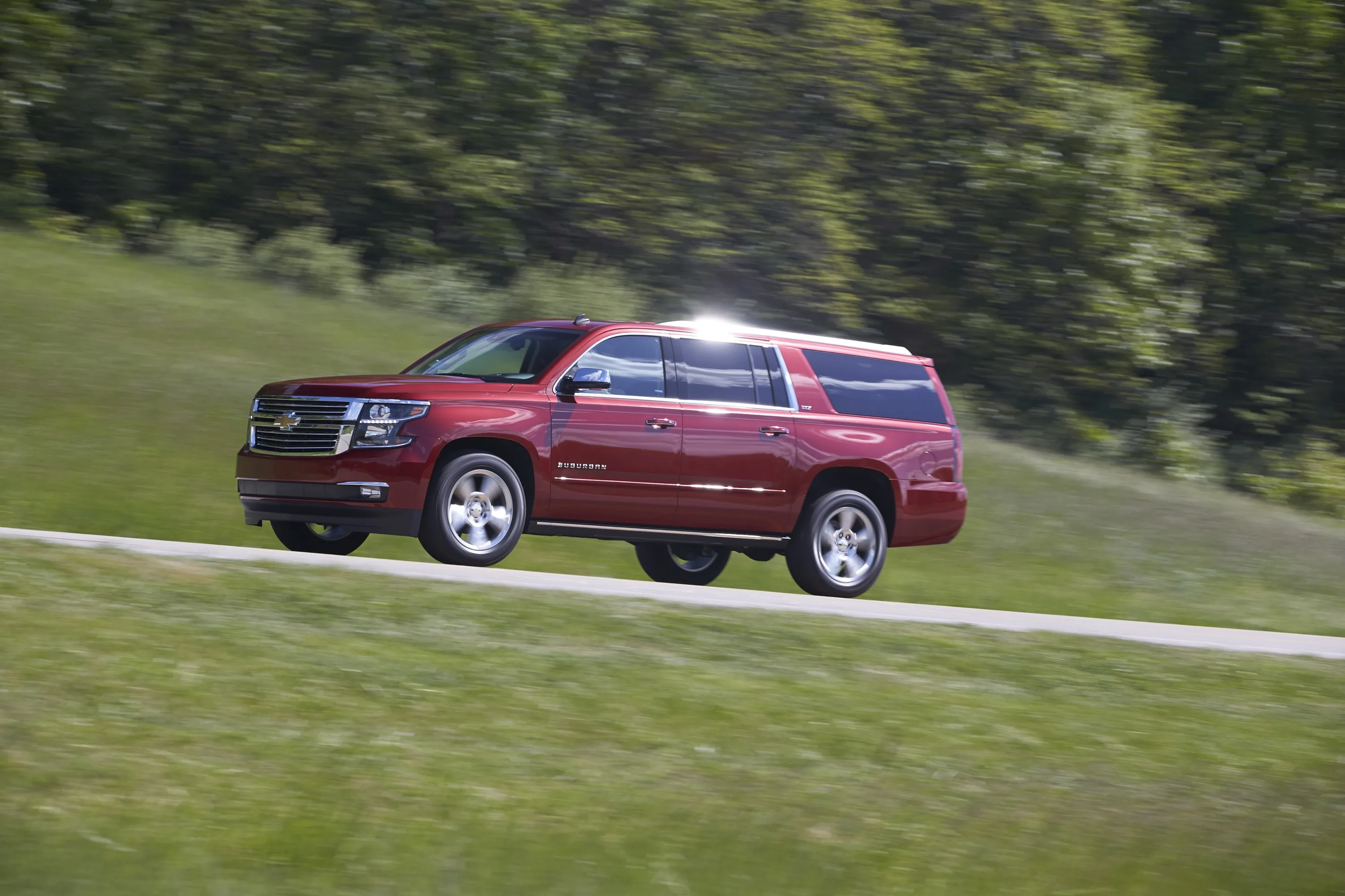 CHEVROLET-Suburban-5004_19.jpg
