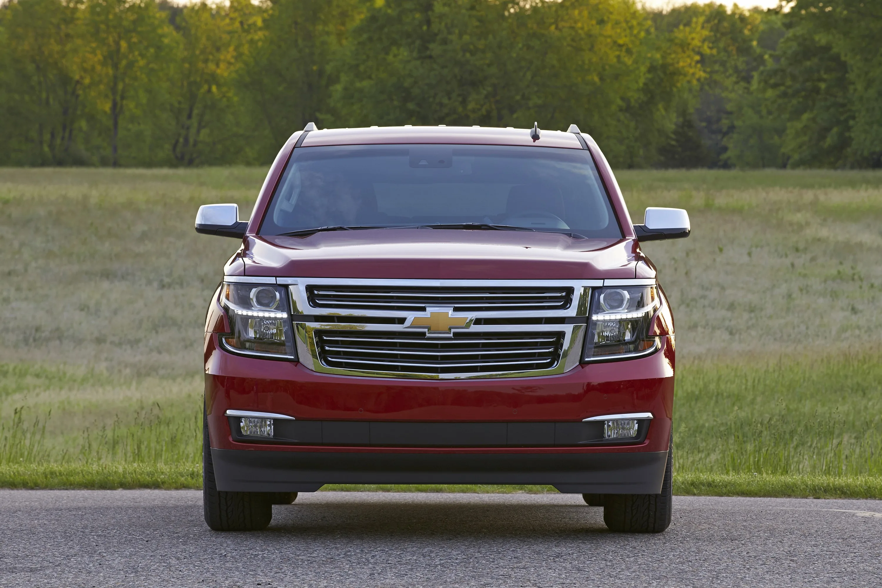 CHEVROLET-Suburban-5004_27.jpg