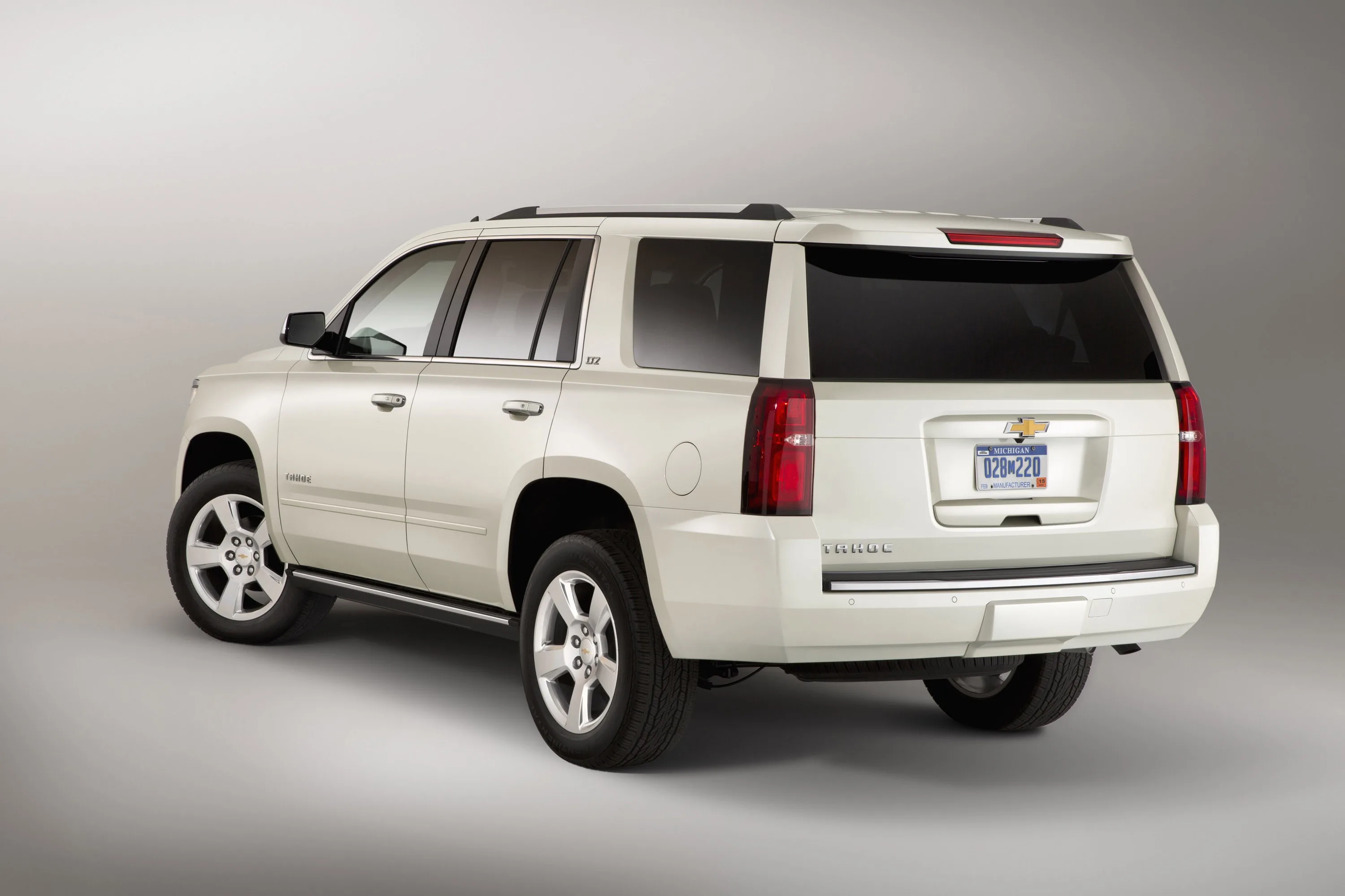 CHEVROLET-Tahoe-5003_33.jpg
