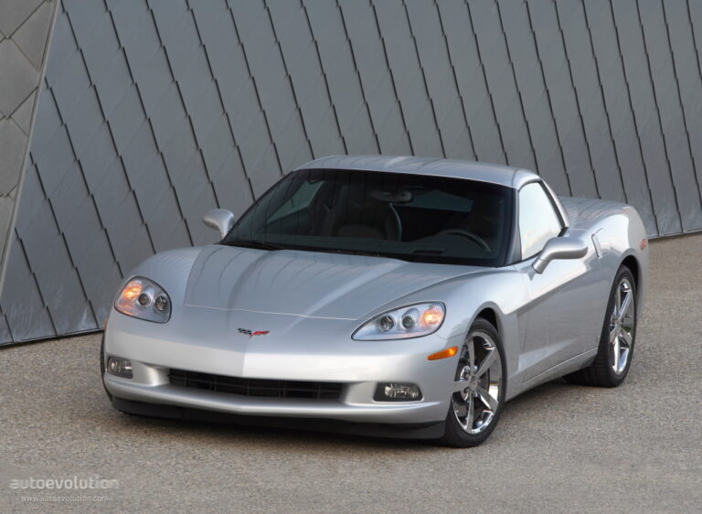 CHEVROLET Corvette Coupe 2008-2013