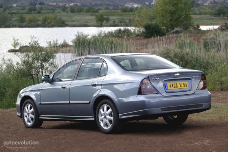 CHEVROLET Evanda 2004-2006