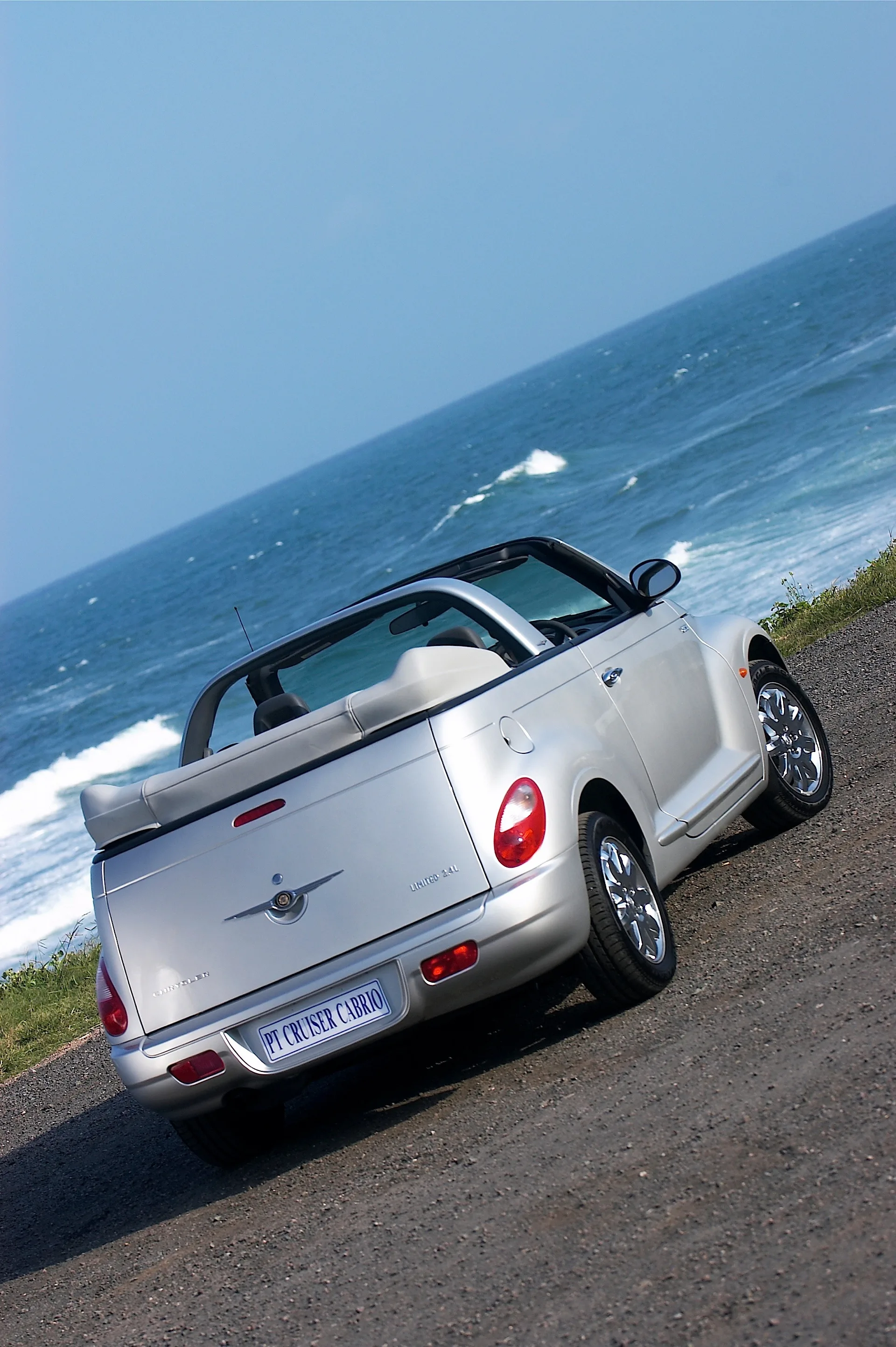 CHRYSLER-PT-Cruiser-Convertible-2177_73.jpg