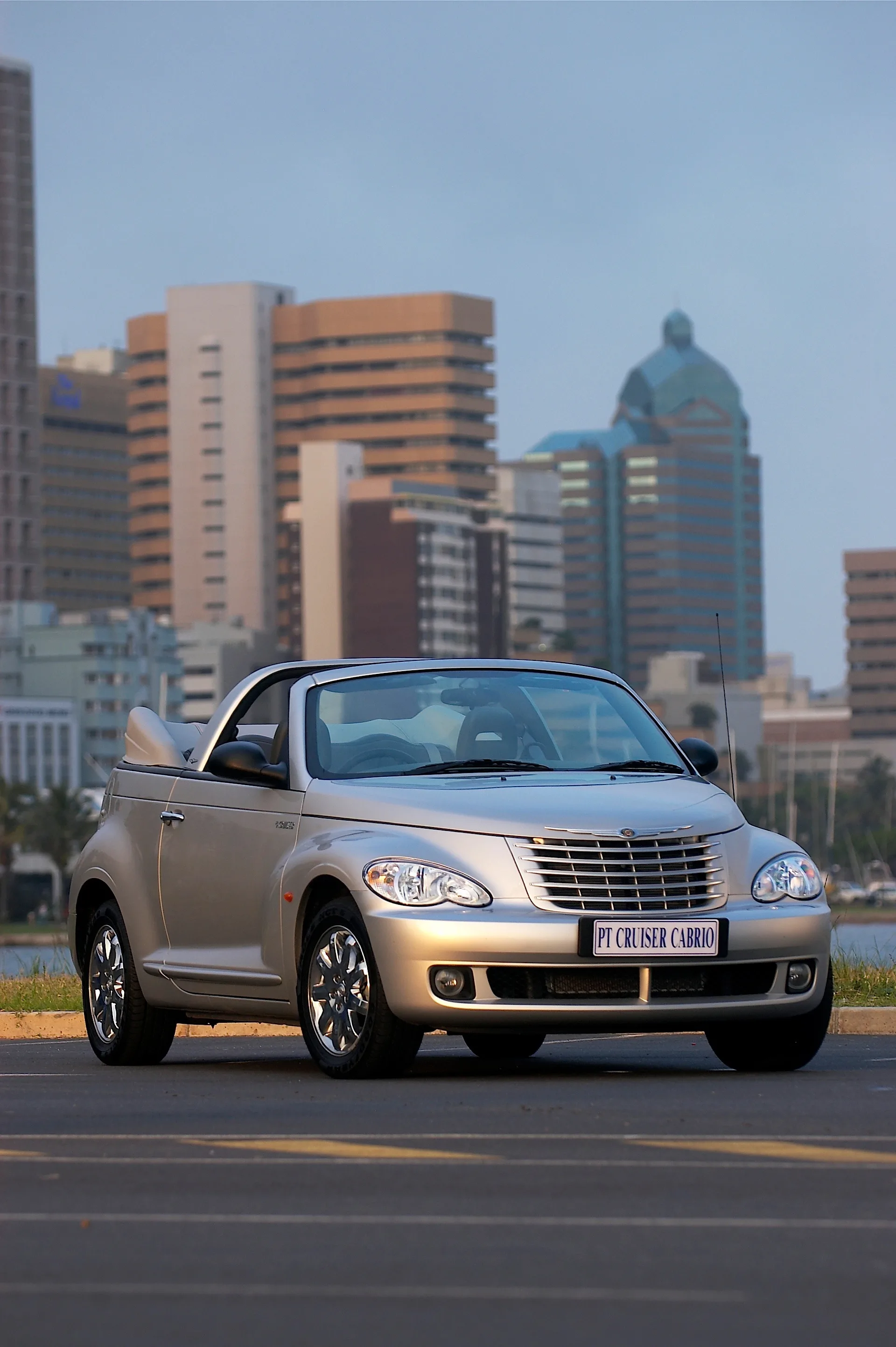CHRYSLER-PT-Cruiser-Convertible-2177_75.jpg