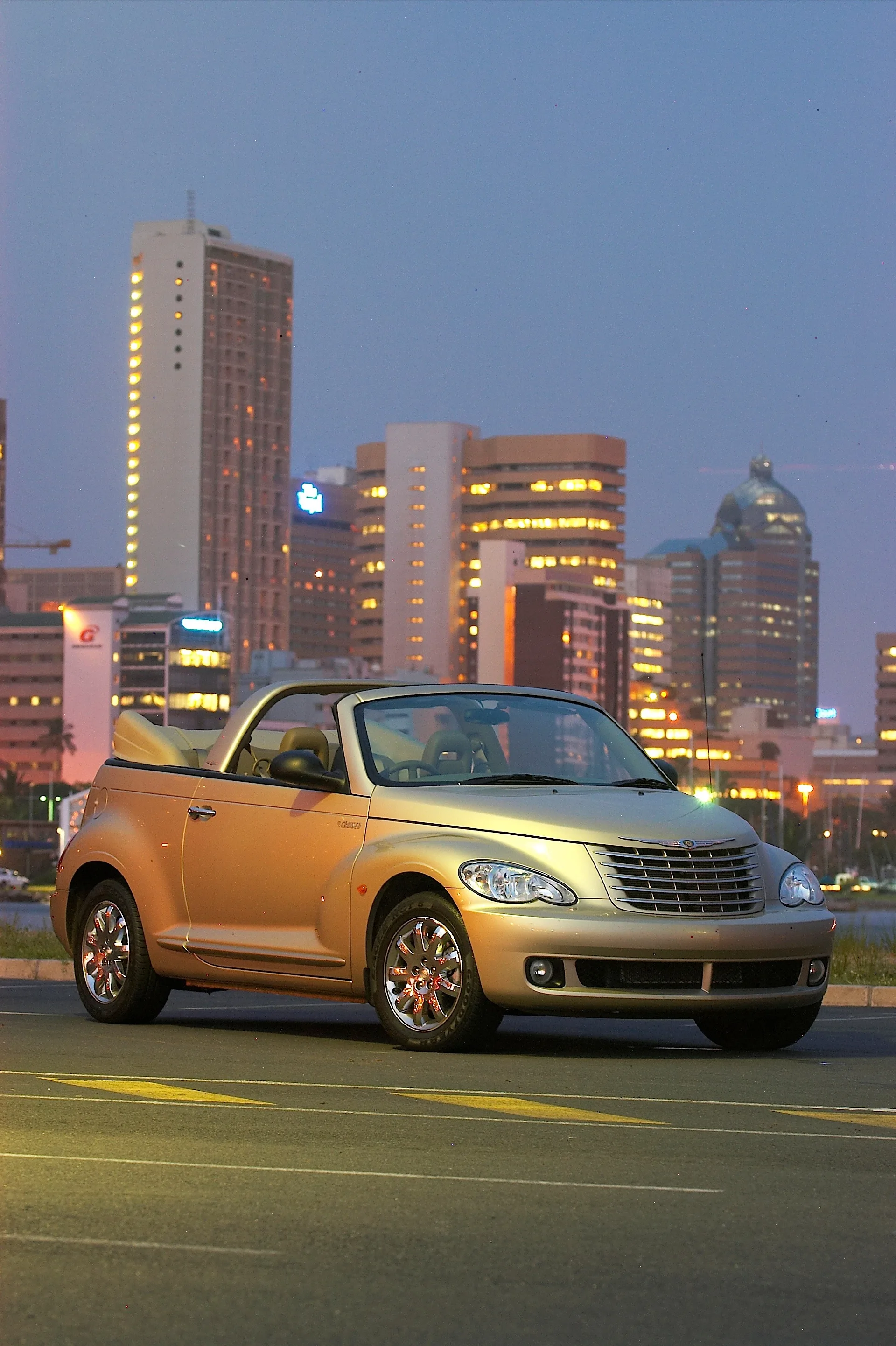 CHRYSLER-PT-Cruiser-Convertible-2177_79.jpg