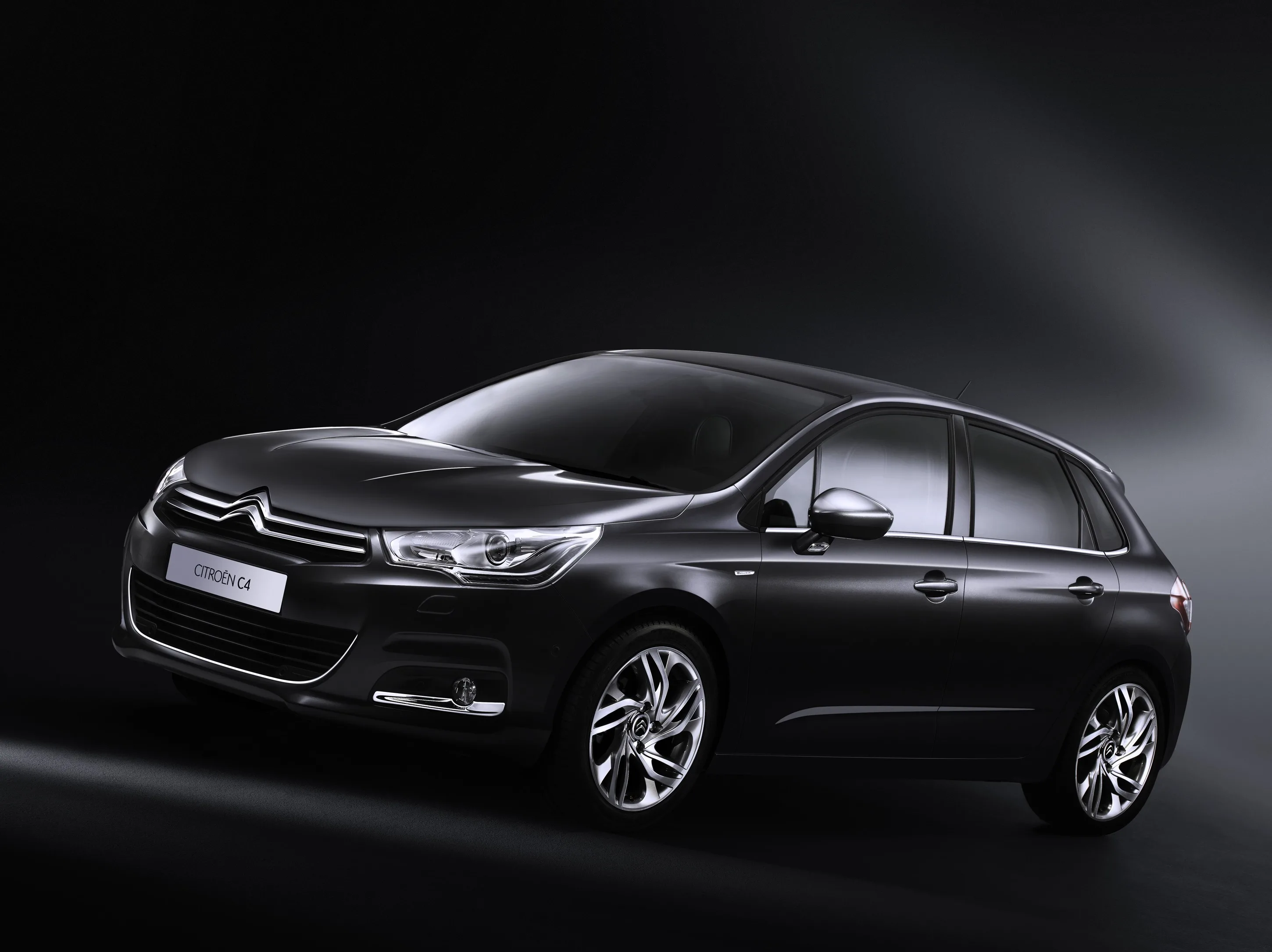 CITROEN-C4-Hatchback-4295_56.jpg
