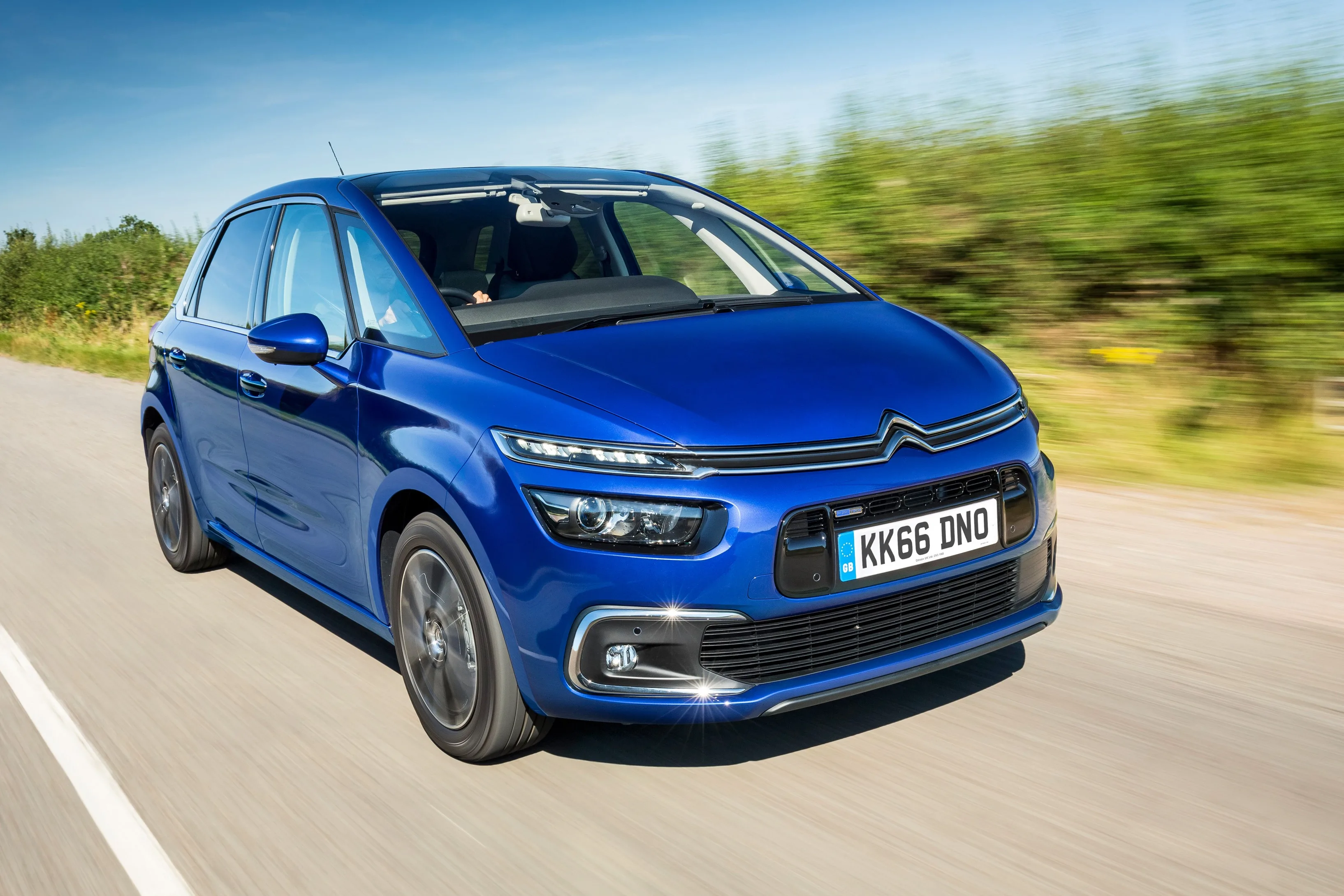 CITROEN-C4-Picasso-5755_15.jpeg