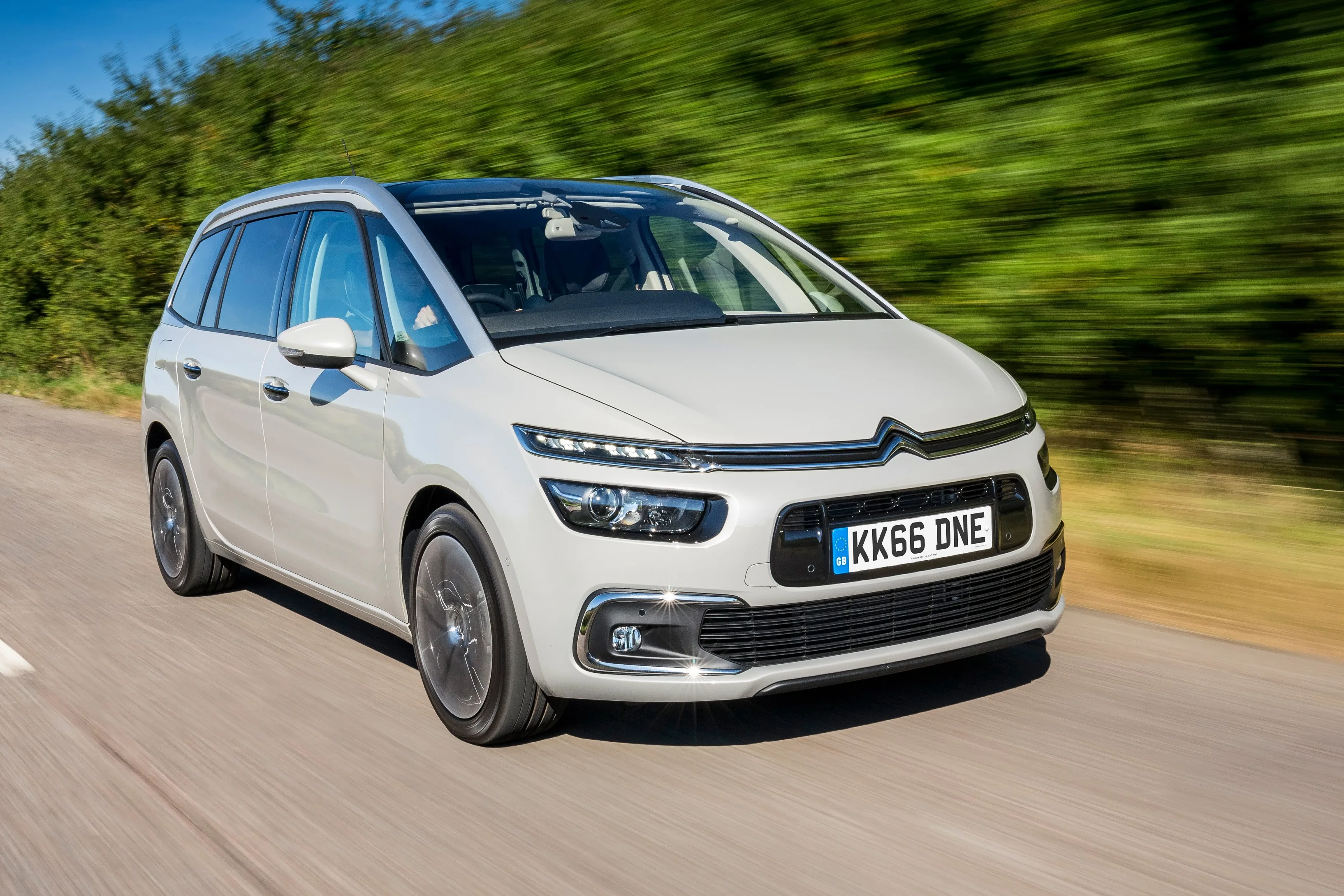 CITROEN-Grand-C4-Picasso-5756_31.jpeg