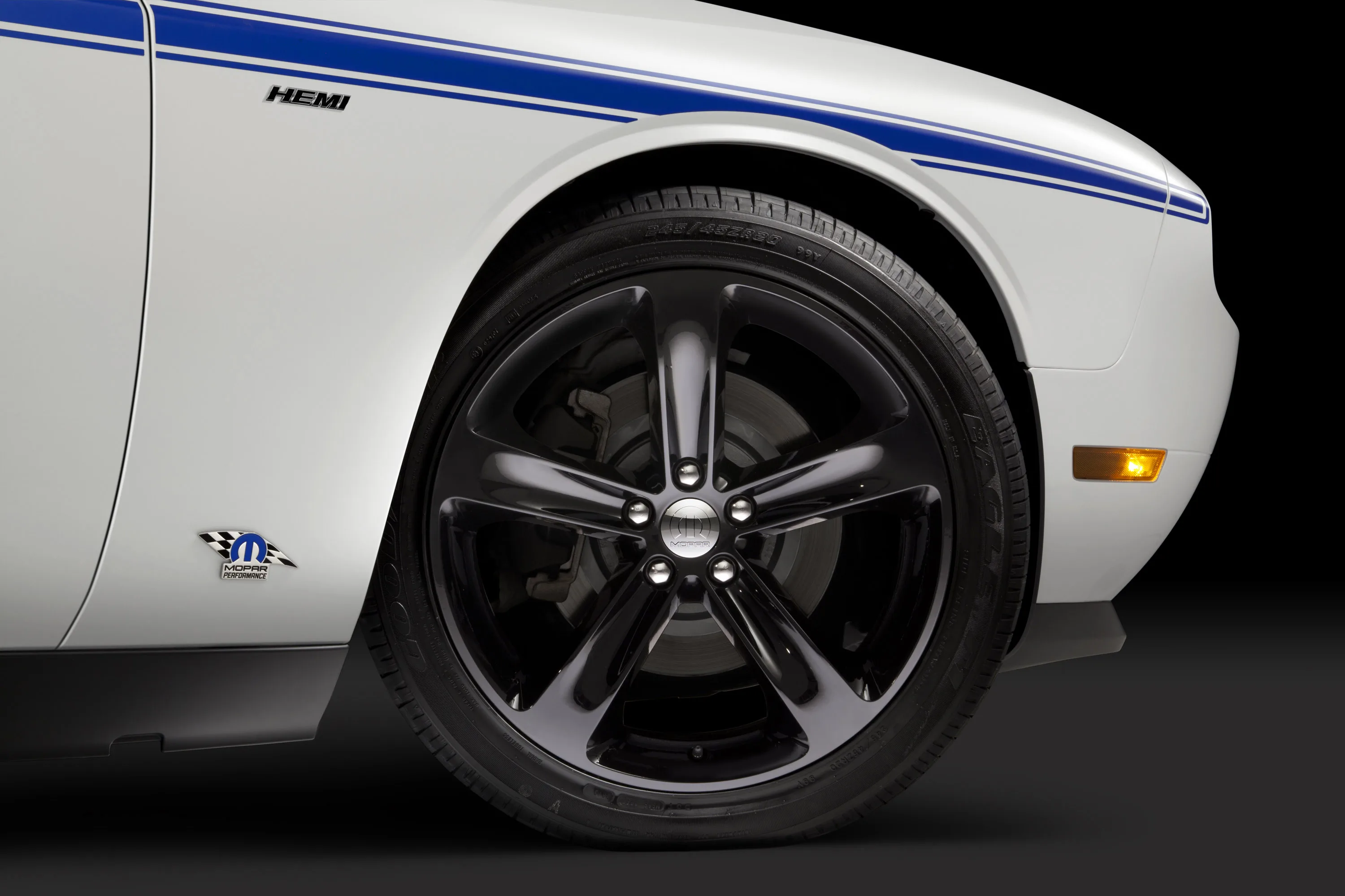 DODGE-Challenger-5192_76.jpg