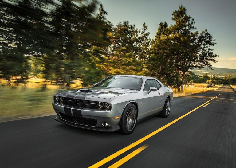 2015 Dodge Challenger SRT