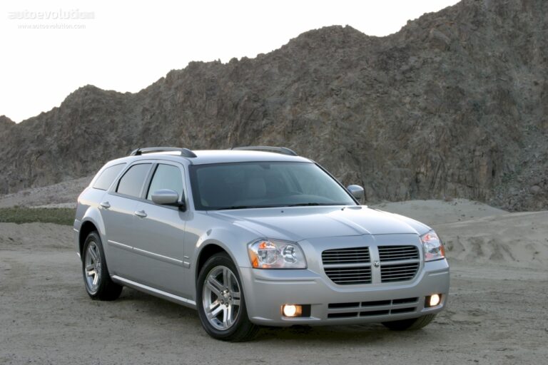 DODGE Magnum 2004-2007