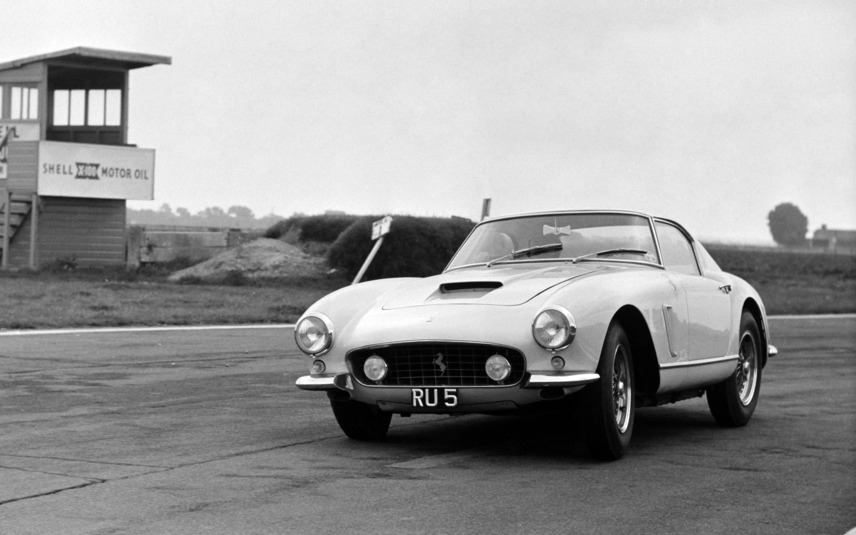 FERRARI-250-GT-5525_26.jpeg