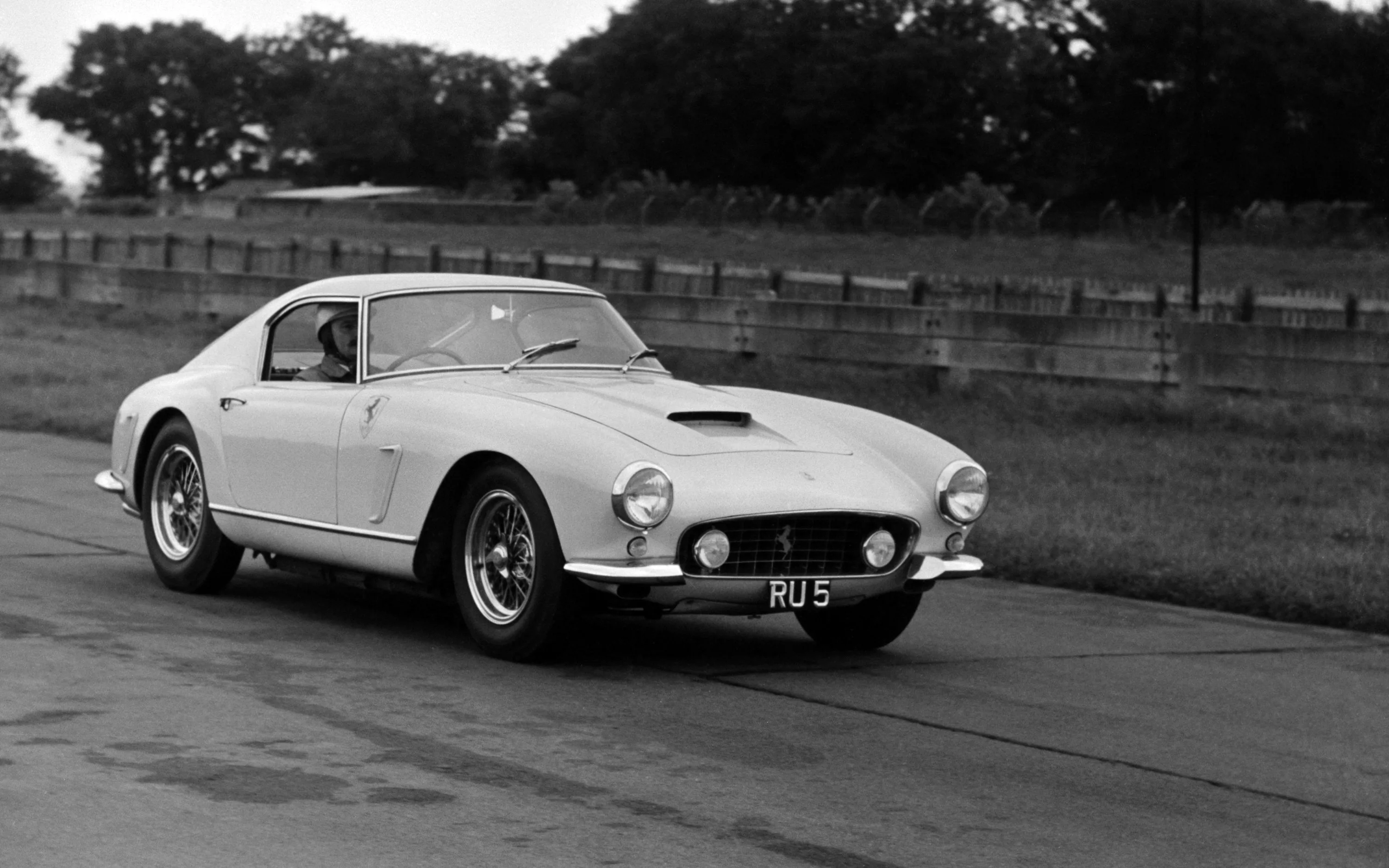 FERRARI-250-GT-5525_28.jpeg