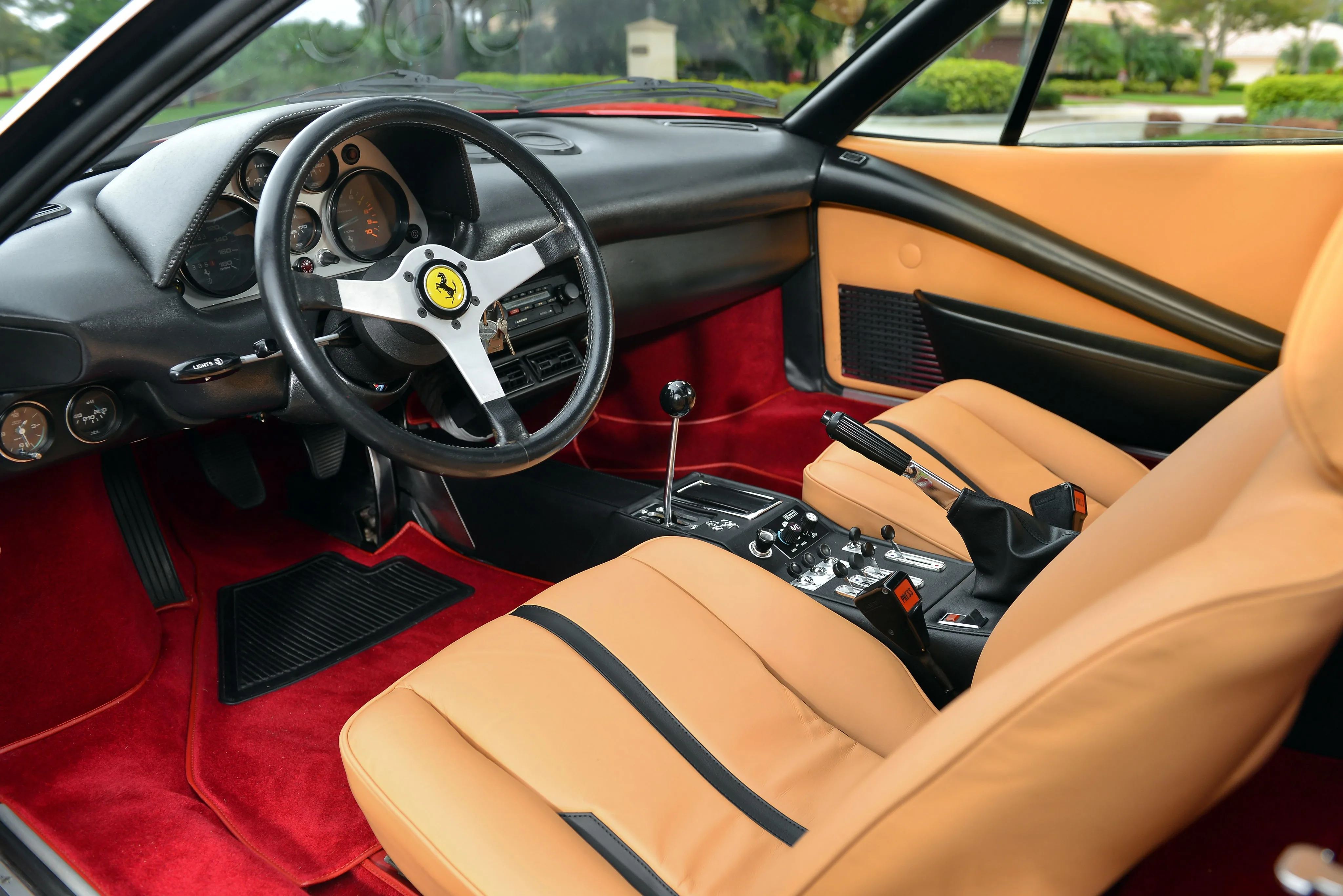 FERRARI-308-GTB-5496_7.jpeg