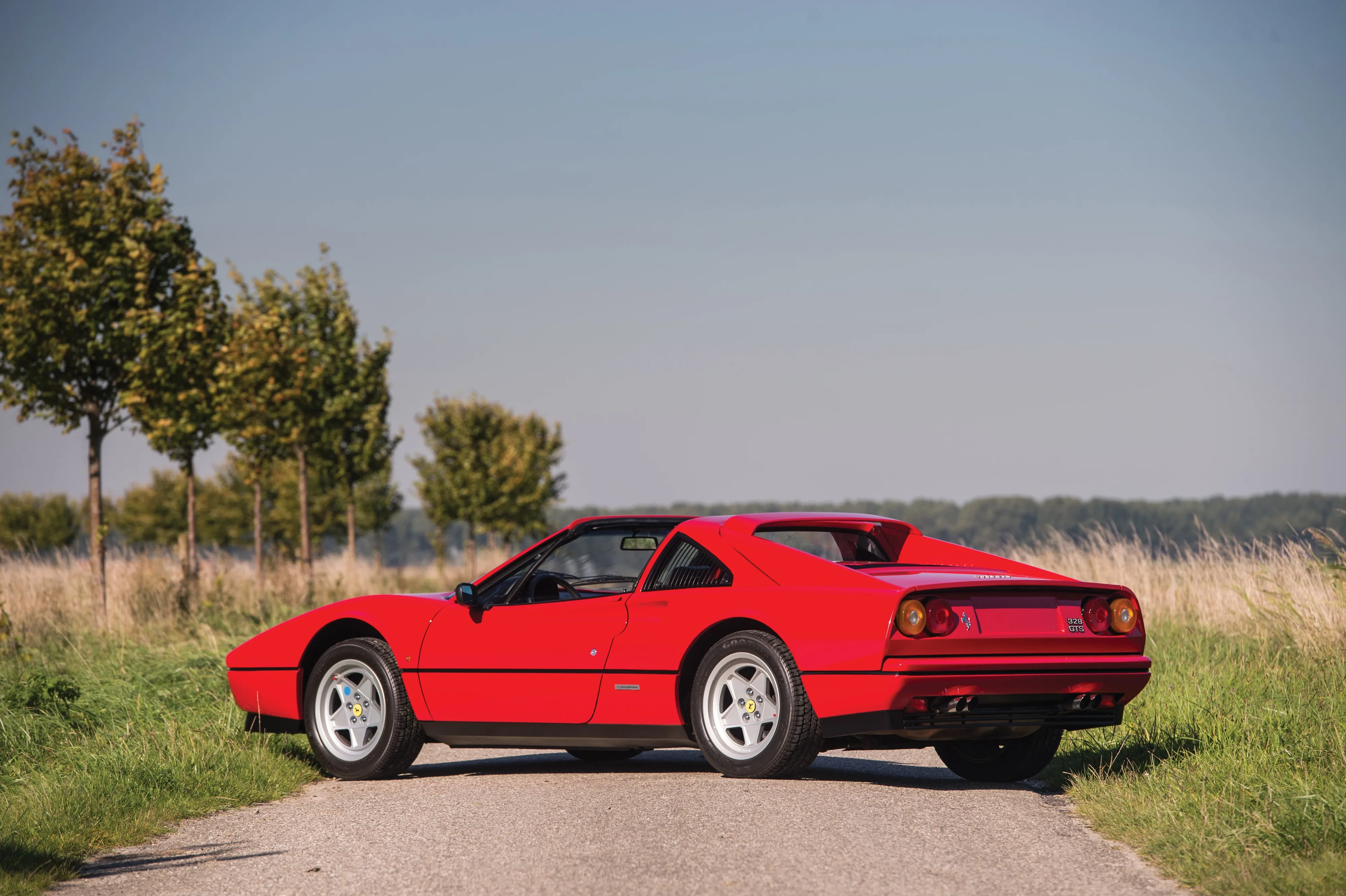 FERRARI-328-GTS-5528_65.jpeg