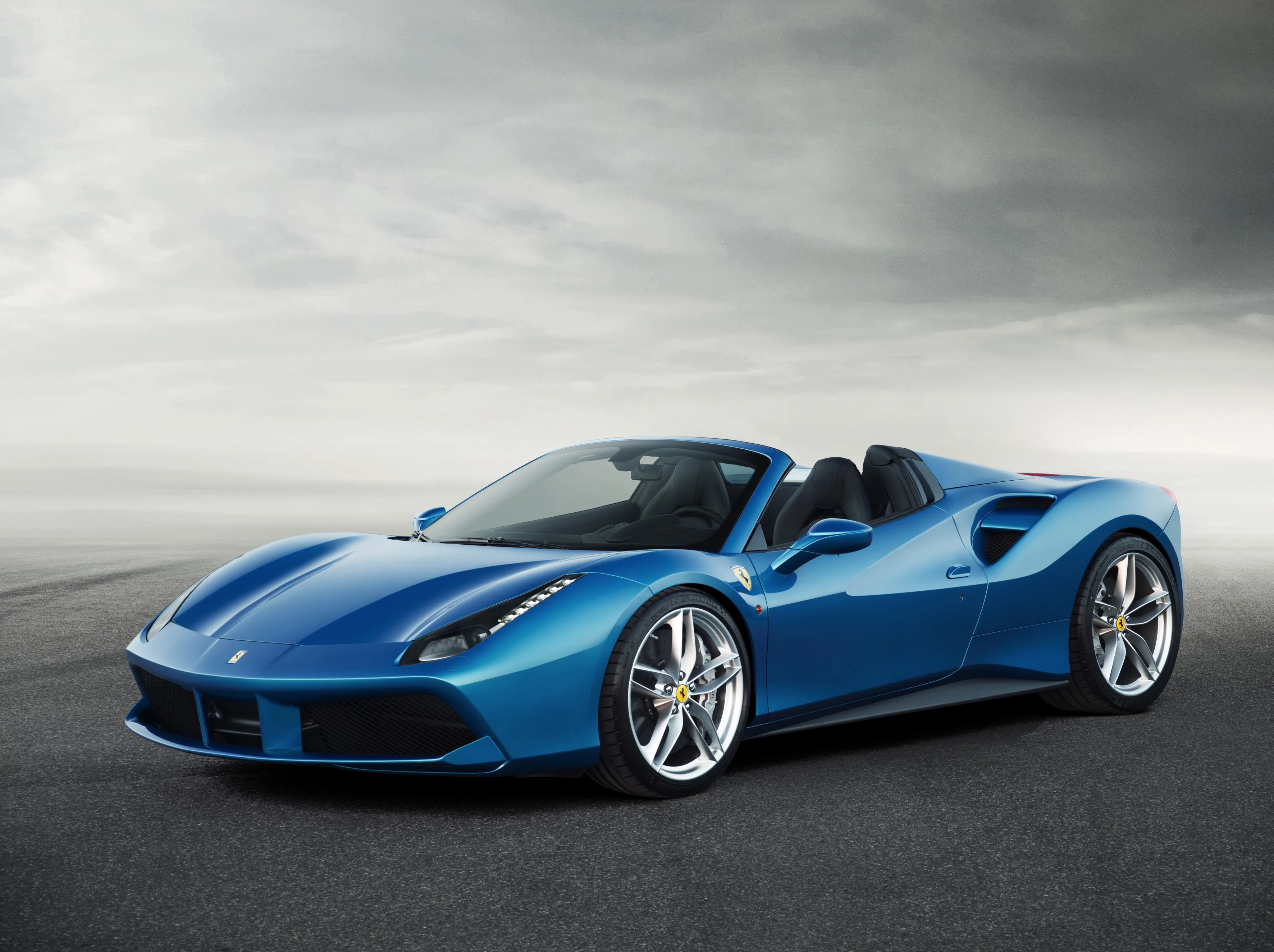 FERRARI-488-Spider-5480_5.jpeg