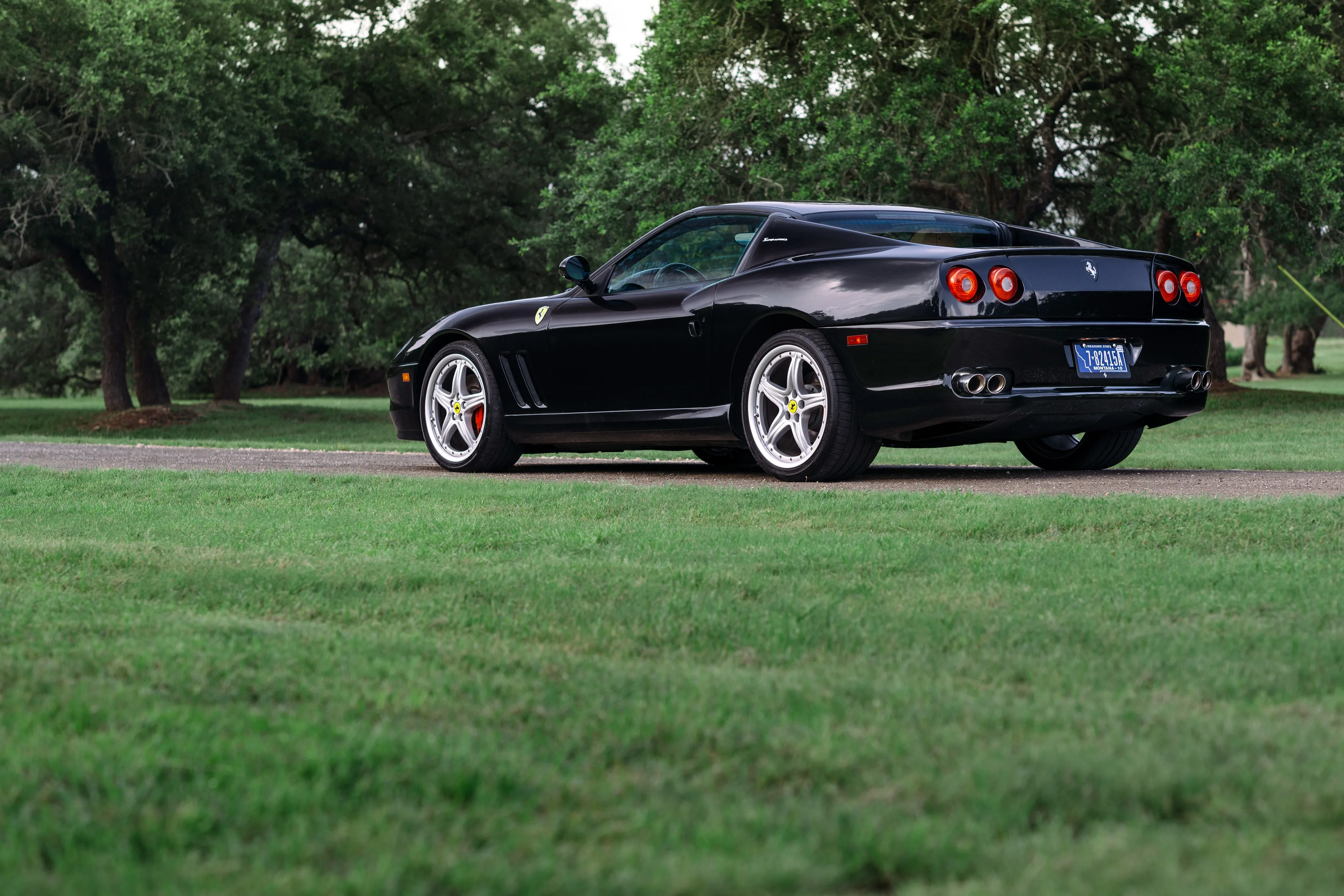 FERRARI-575-M-Superamerica-154_77.jpeg
