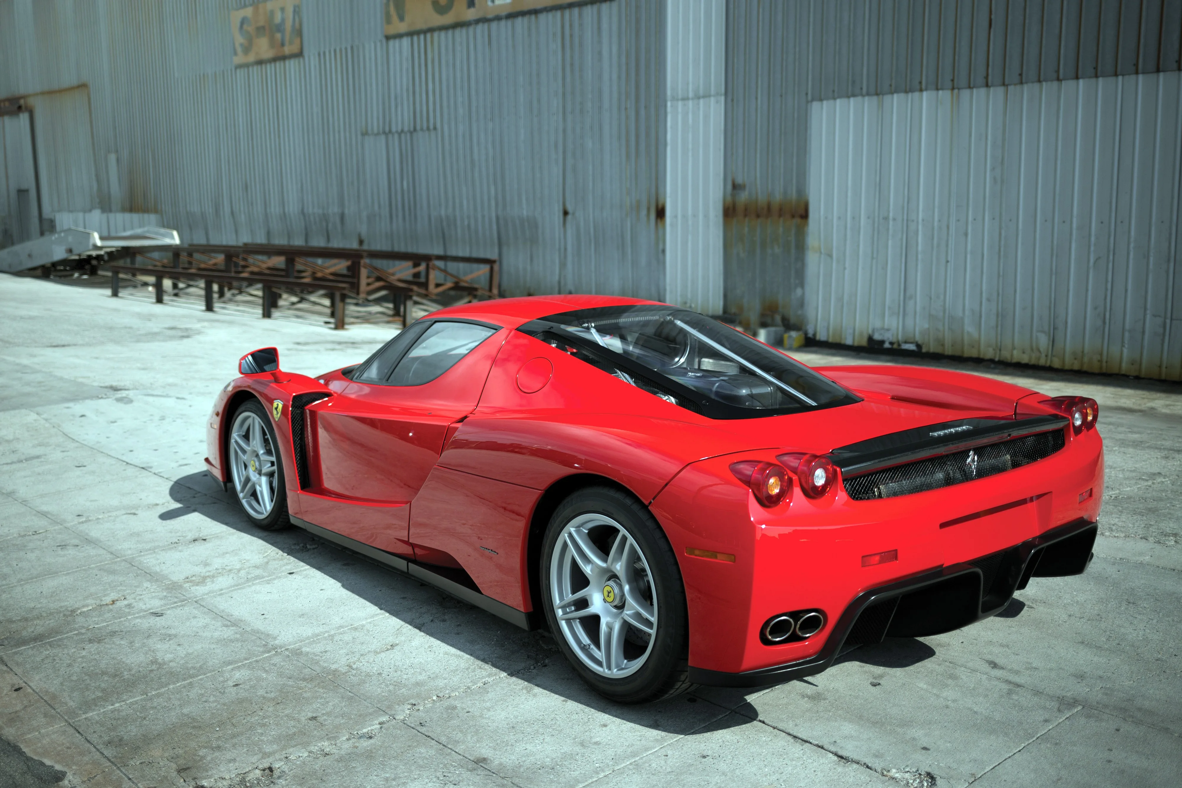 FERRARI-Enzo-1068_27.jpeg