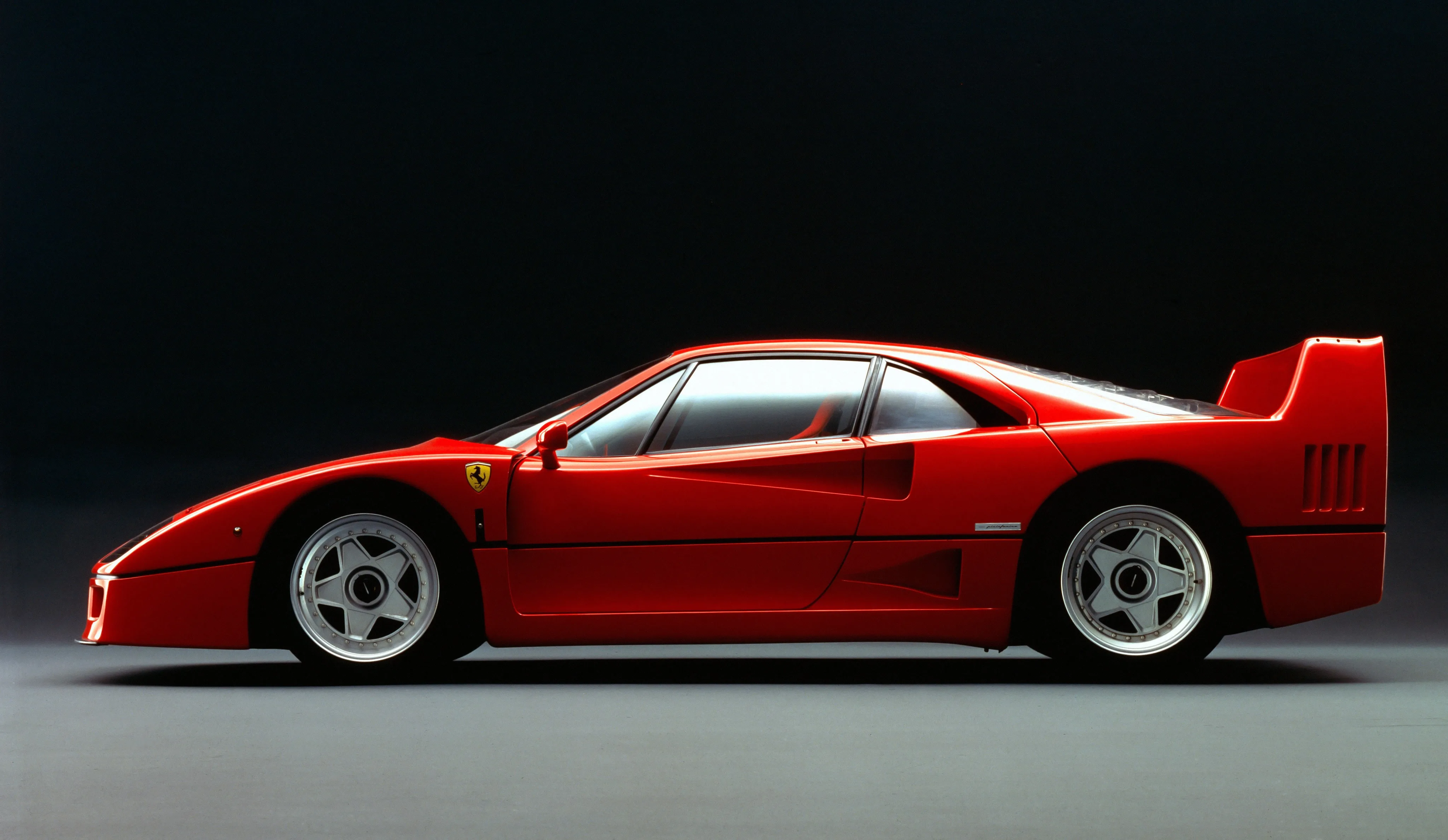 FERRARI-F40-3178_63.jpeg