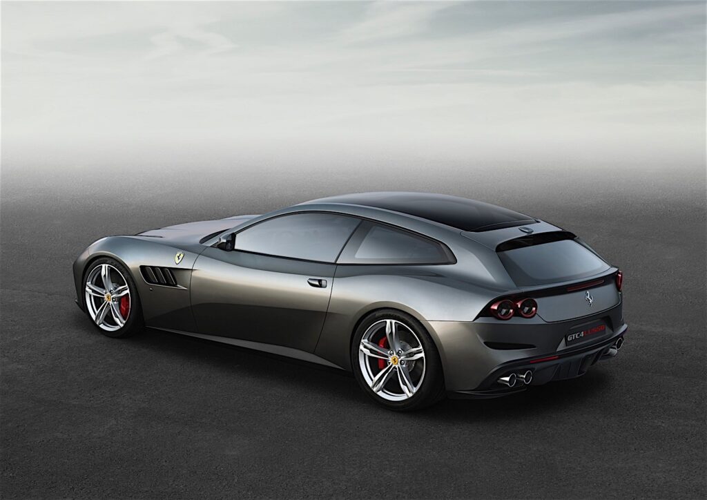 FERRARI GTC4Lusso 2016-Present