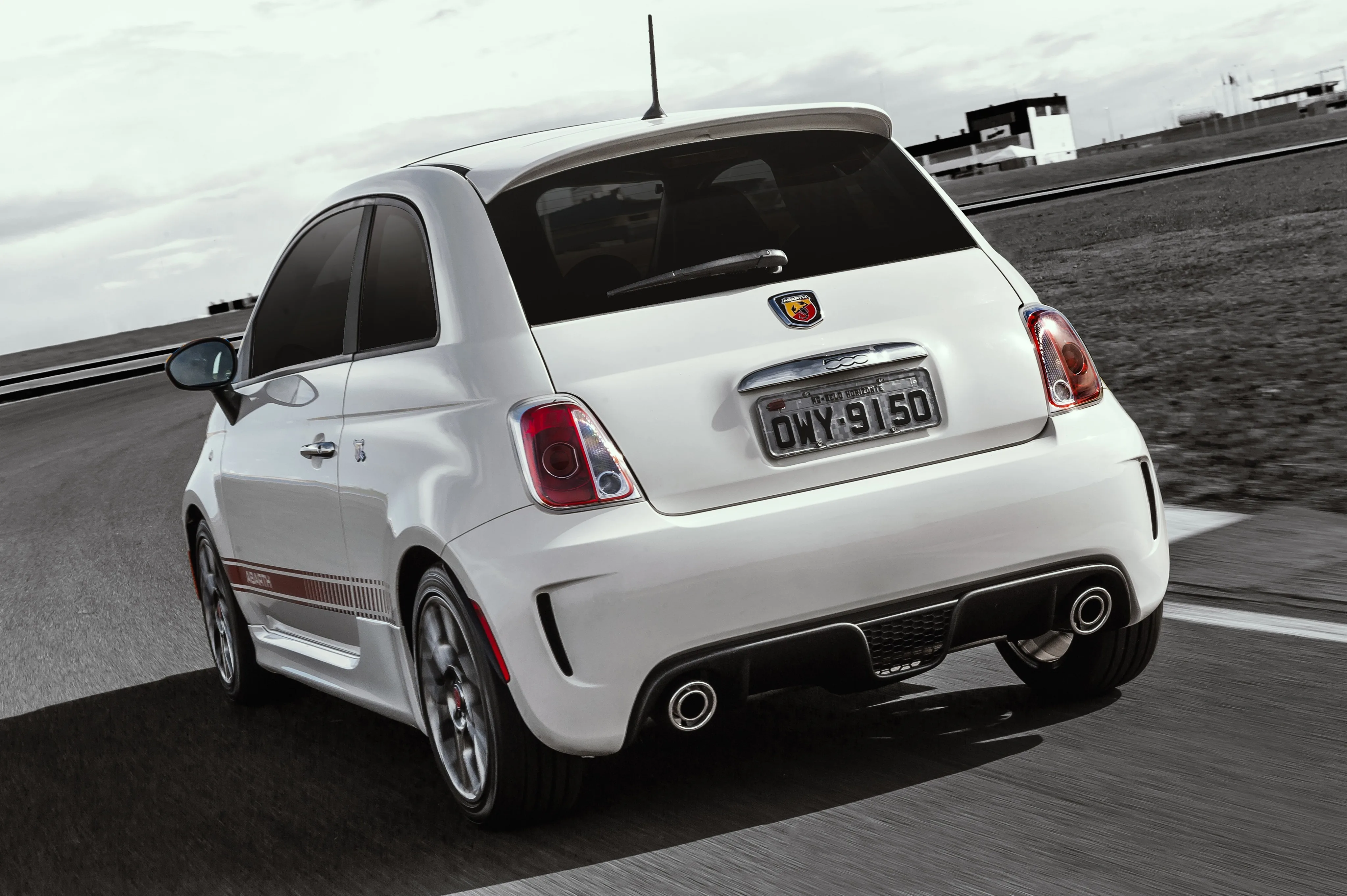 FIAT-500-Abarth-3766_132.jpeg