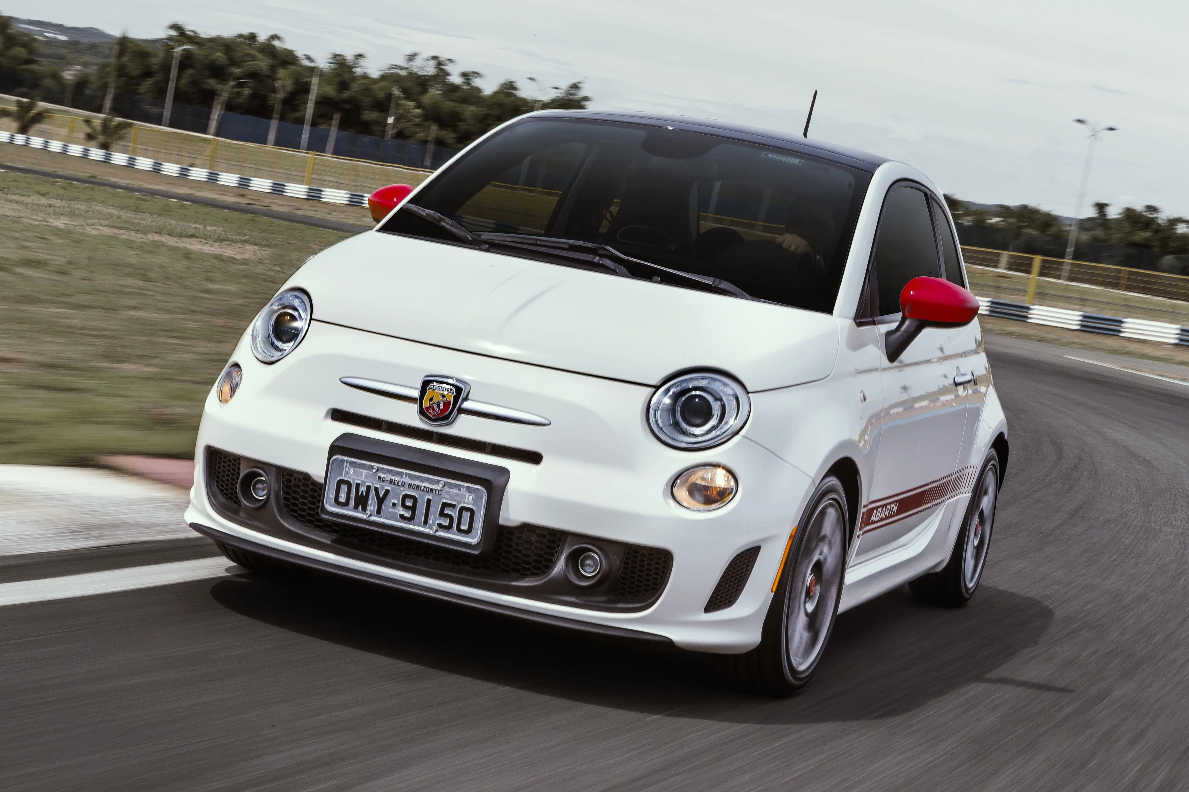 FIAT-500-Abarth-3766_135.jpeg