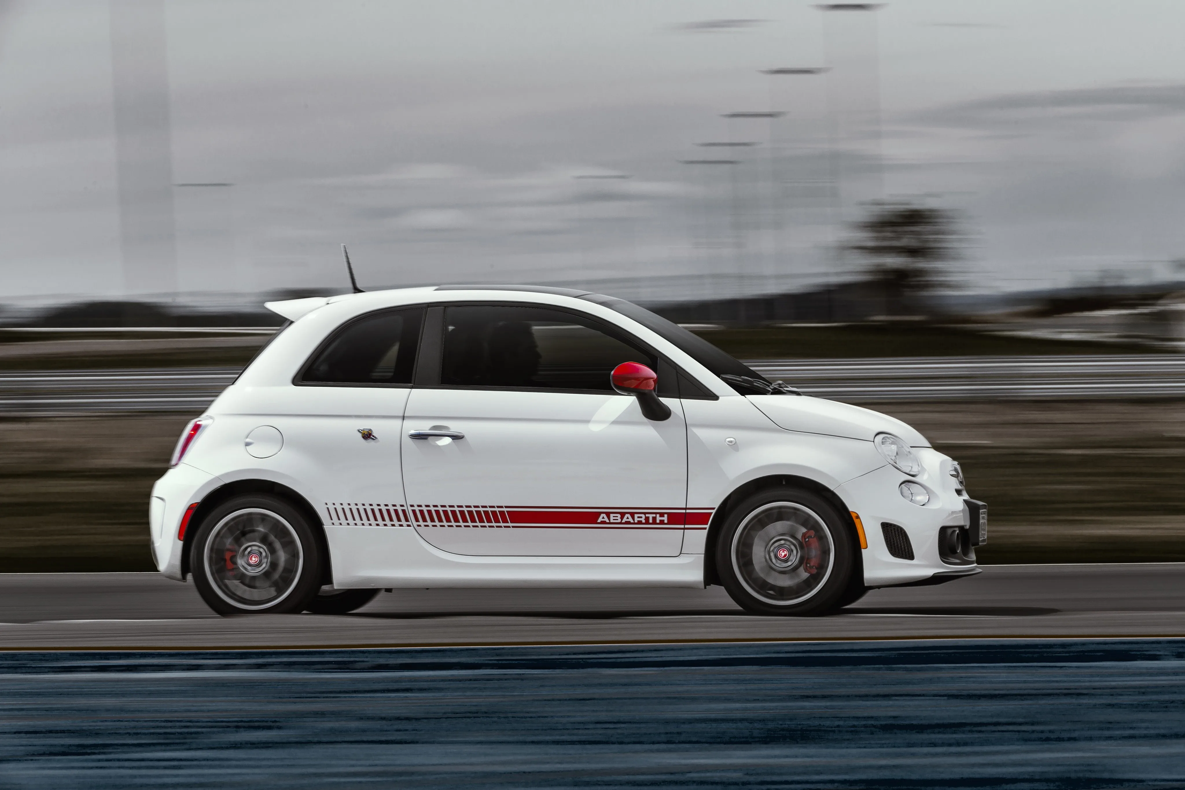 FIAT-500-Abarth-3766_140.jpeg
