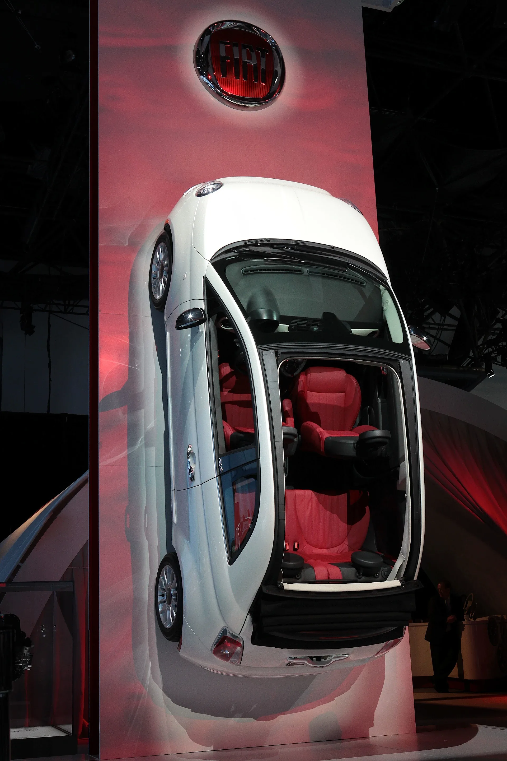 Fiat 500 Cabrio New York Auto Show World Debut