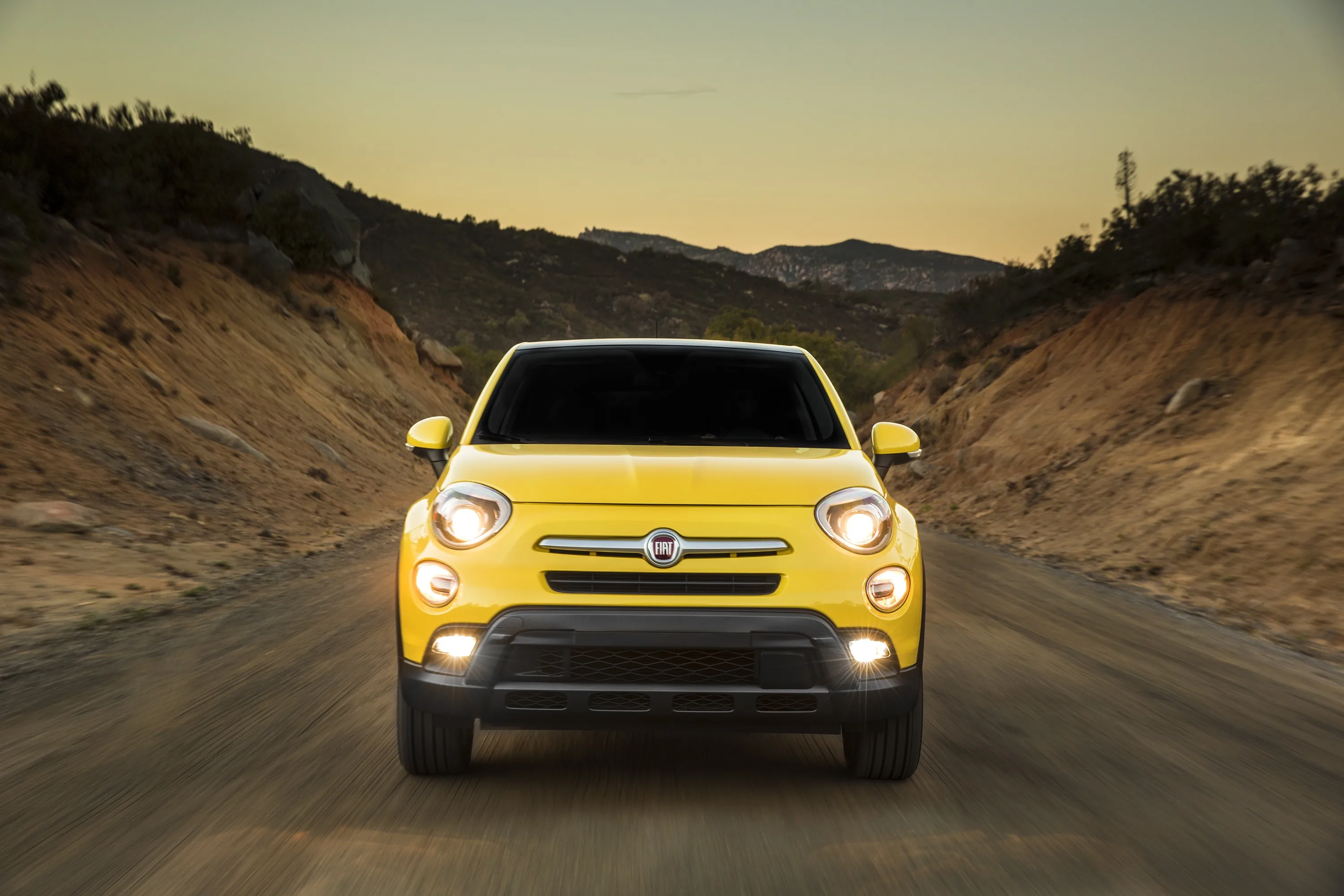 FIAT-500L-Trekking-5315_64.jpg