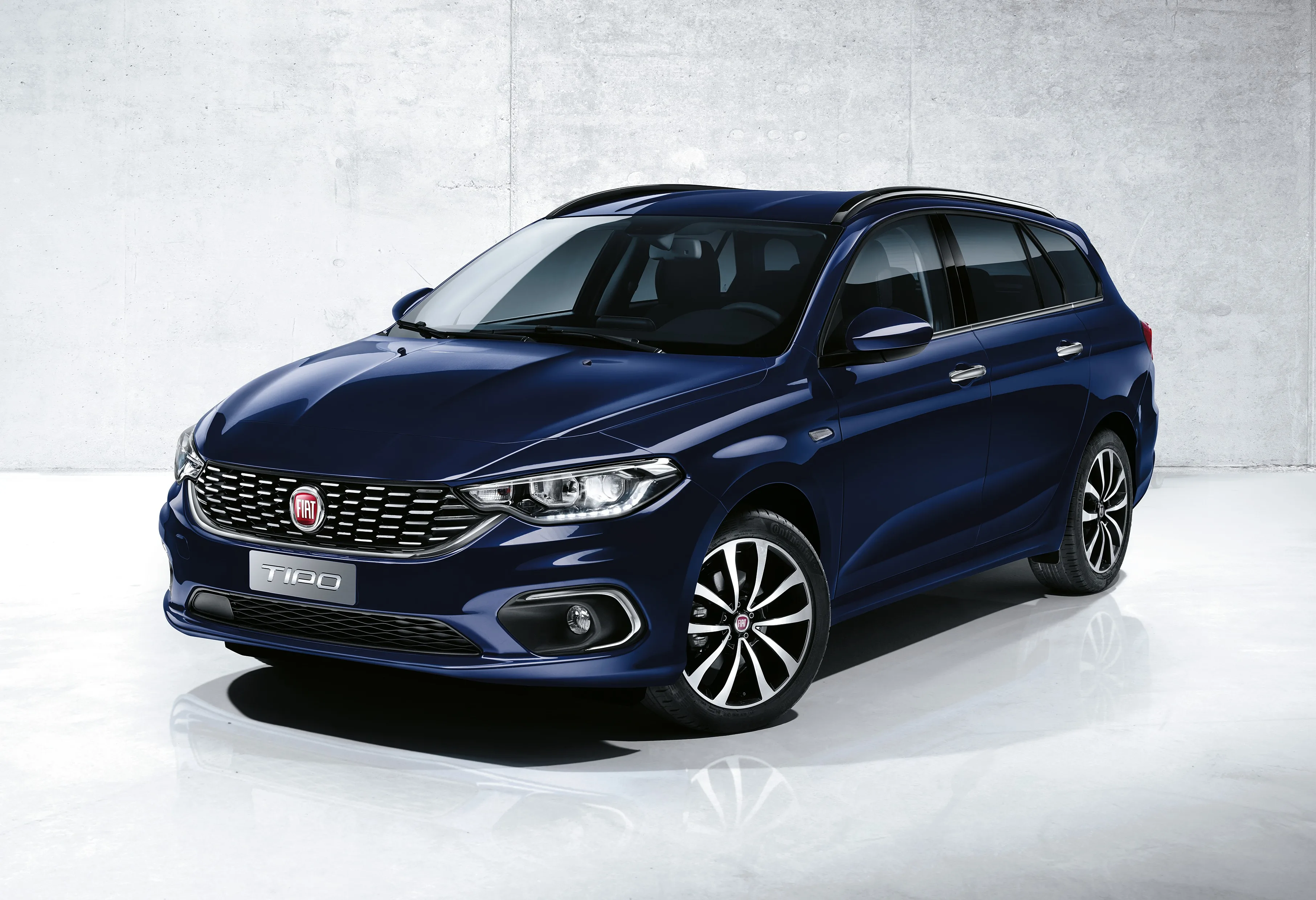 FIAT-Tipo-Station-Wagon-5591_4.jpeg