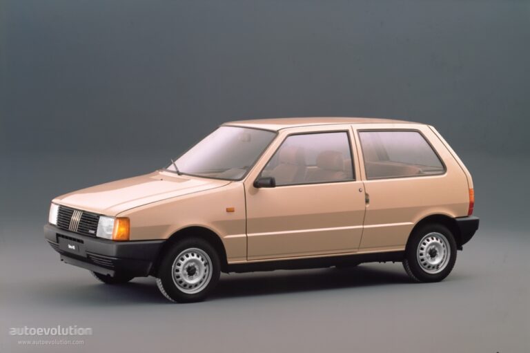 FIAT Uno 3 drzwiowe 1983-1989
