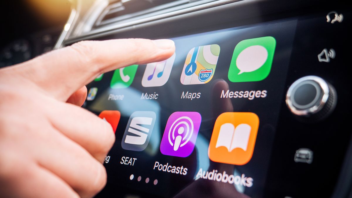 Problemy z aktualizacją iOS 18.4: Użytkownicy CarPlay w tarapatach