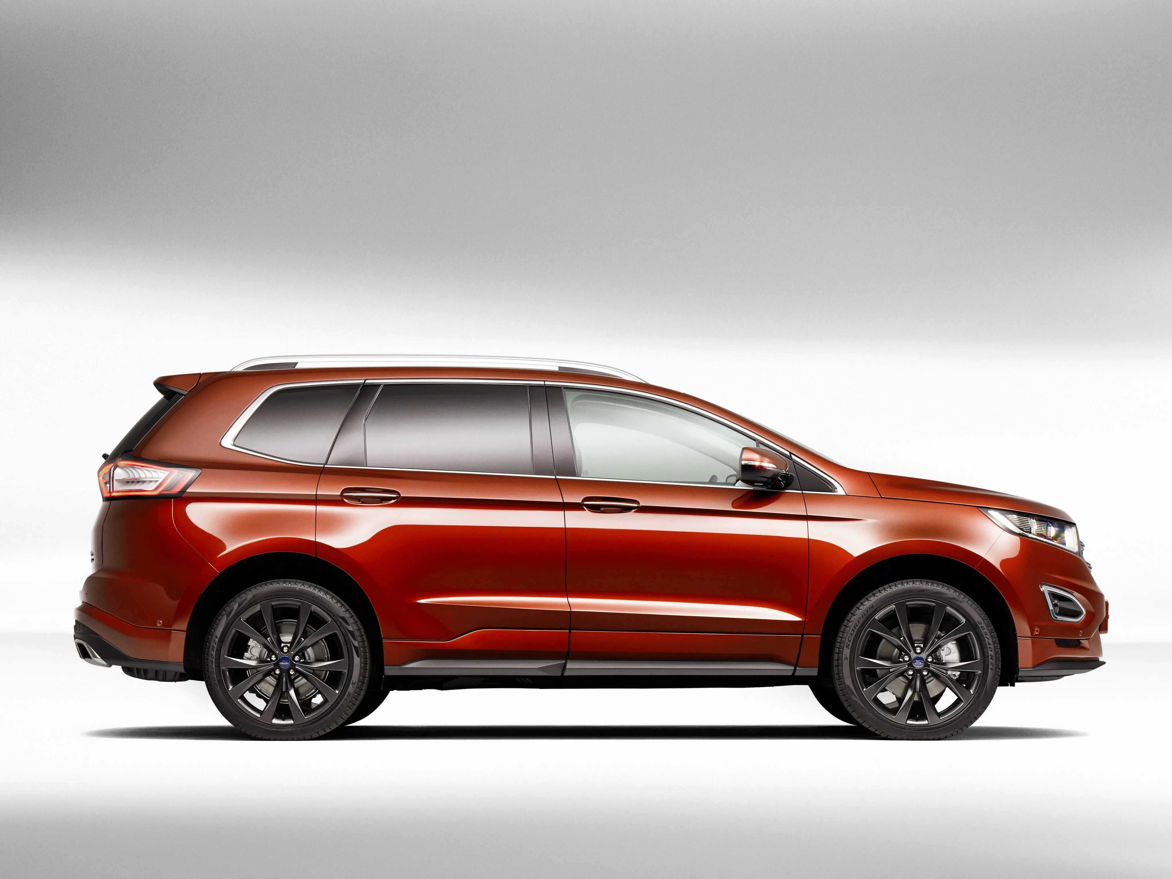 FORD-Edge-5306_21.jpg