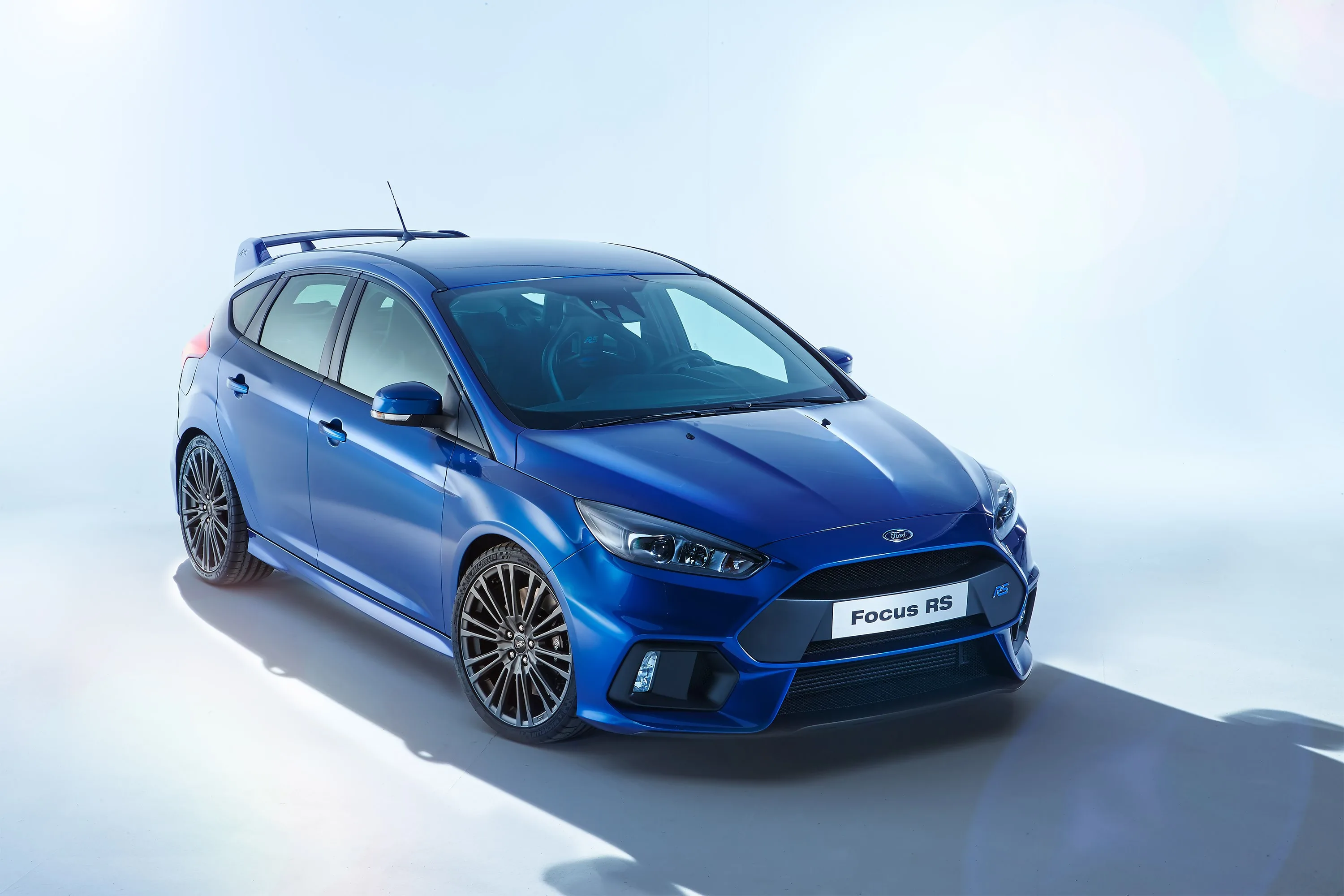 FORD-Focus-RS-5406_12.jpg