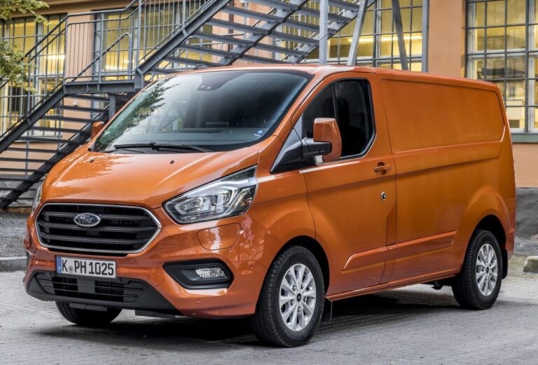 2017 Ford Turneo Custom