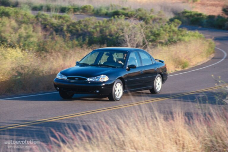 FORD Mondeo Sedan 1997-2000